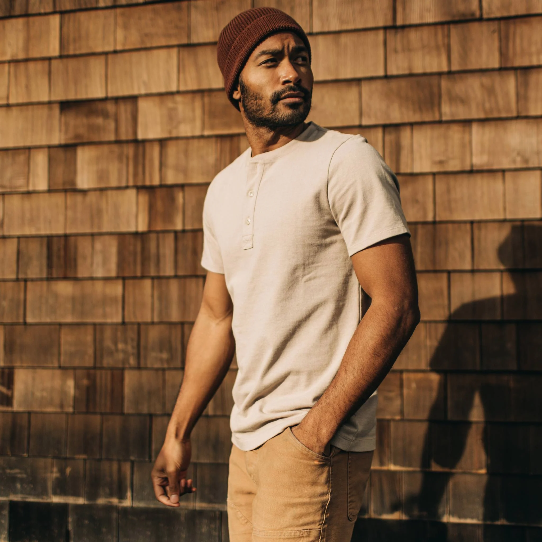The Short Sleeve Heavy Bag Henley in Sand - Image 4