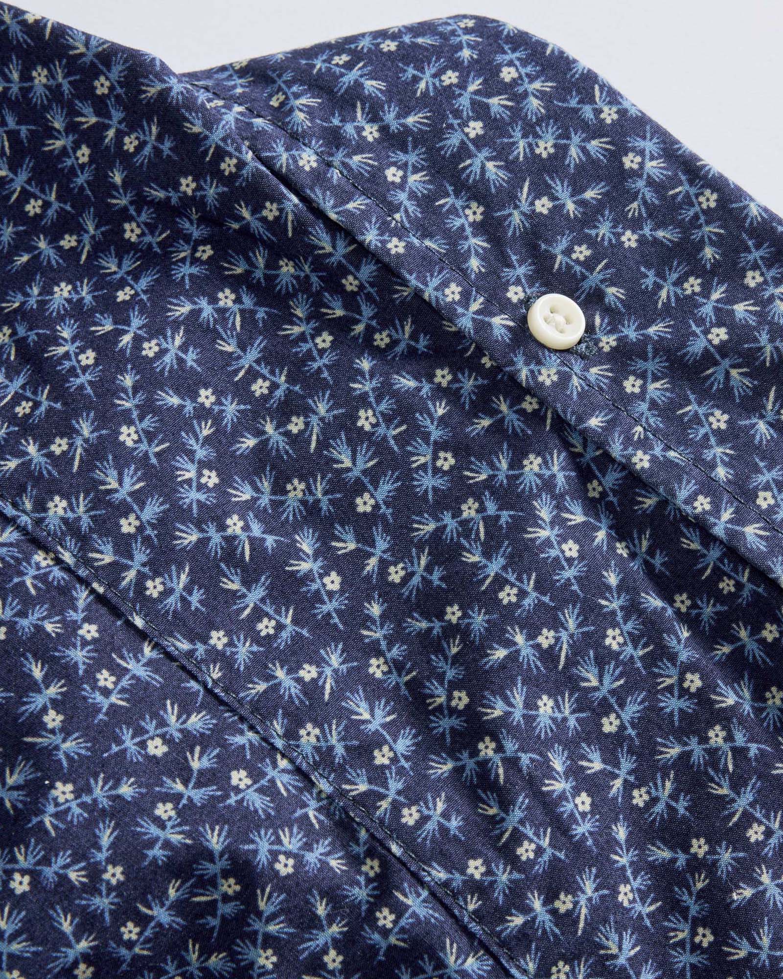 The Short Sleeve Jack in Falling Floral - Image 6