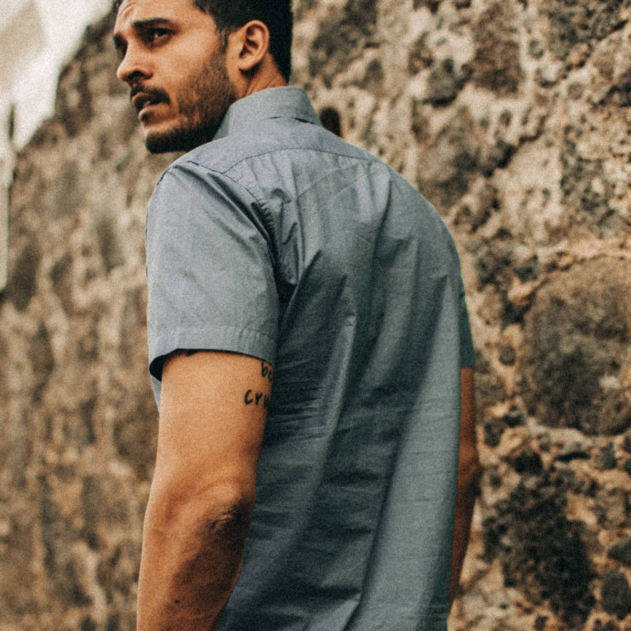 The Short Sleeve Officer Shirt in Slate - Image 4