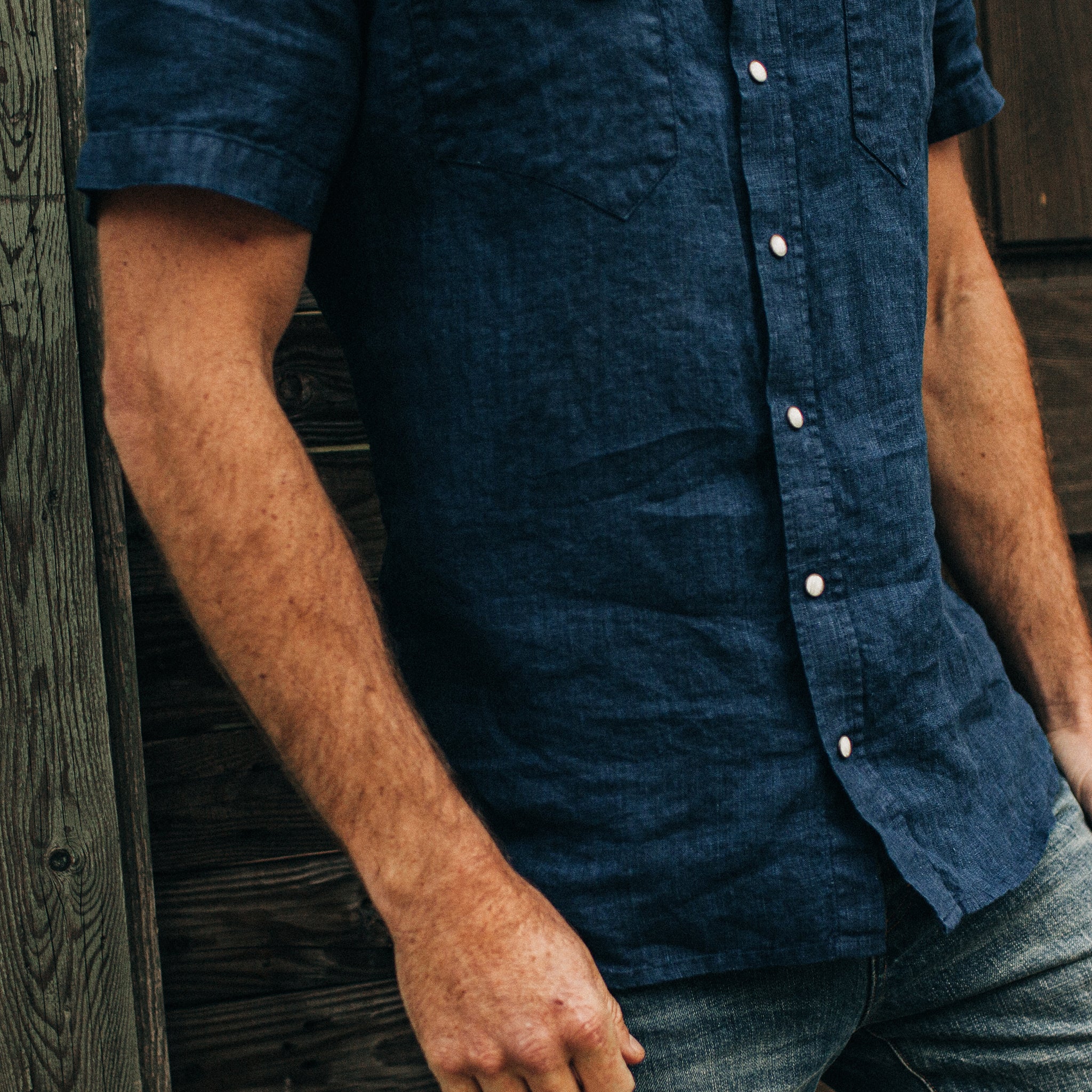 The Short Sleeve Western in Indigo Linen - Image 3