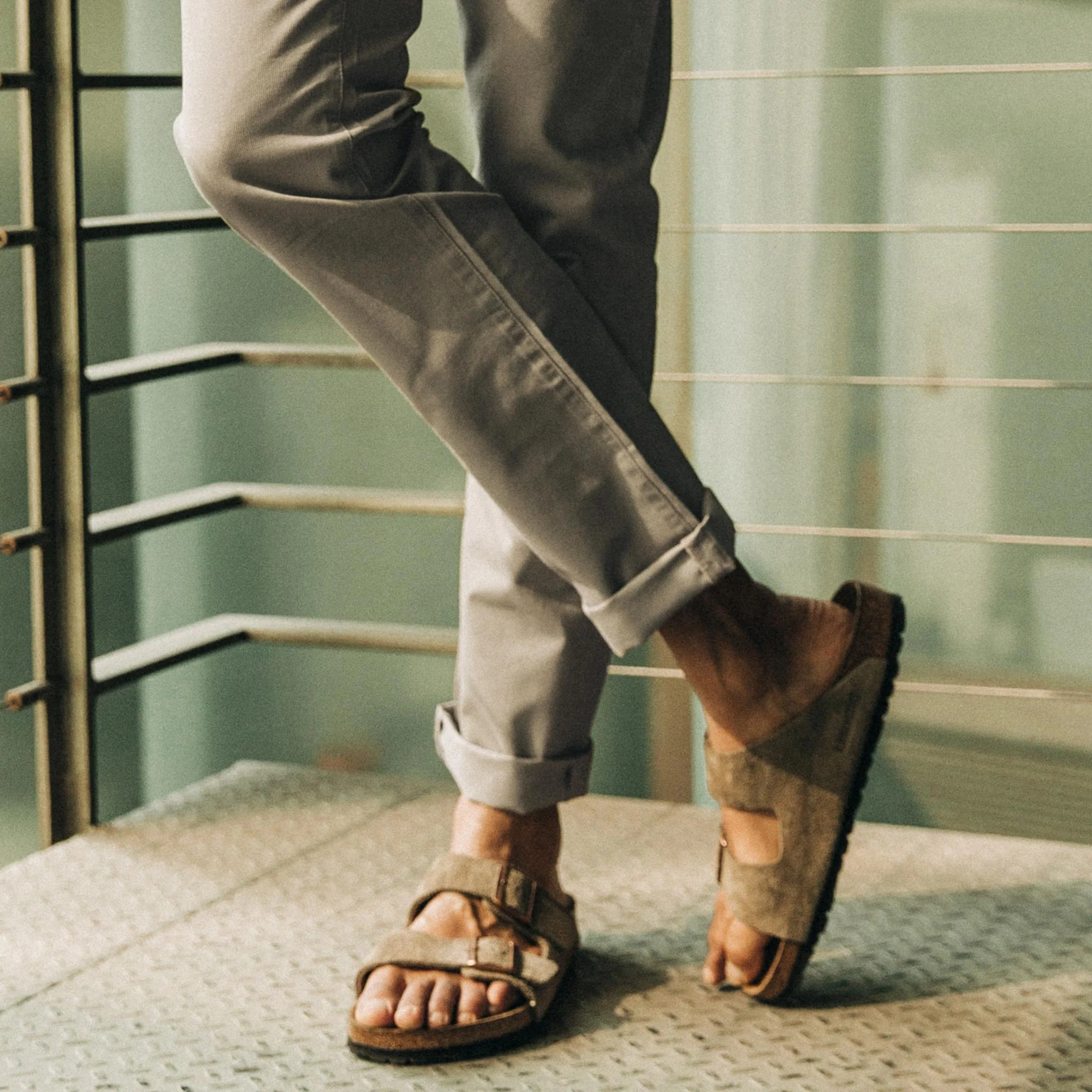 The Slim All Day Pant in Aluminum Bedford Cord - Image 4