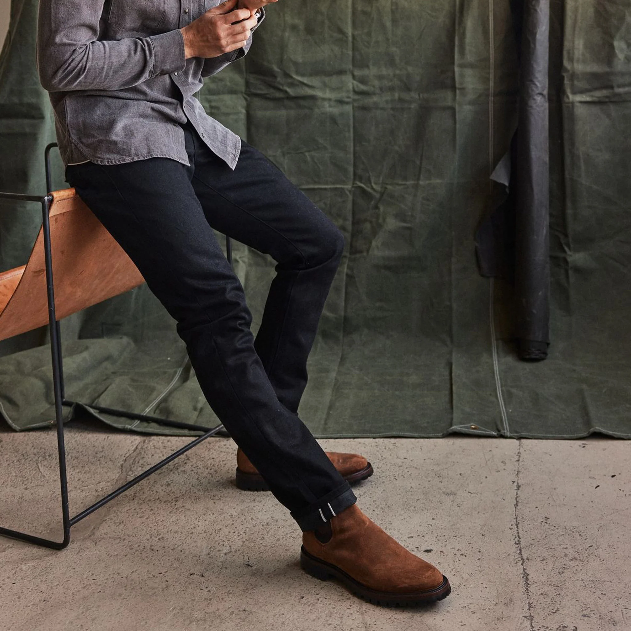 The Slim Jean in Black Nihon Menpu Selvage - Image 2