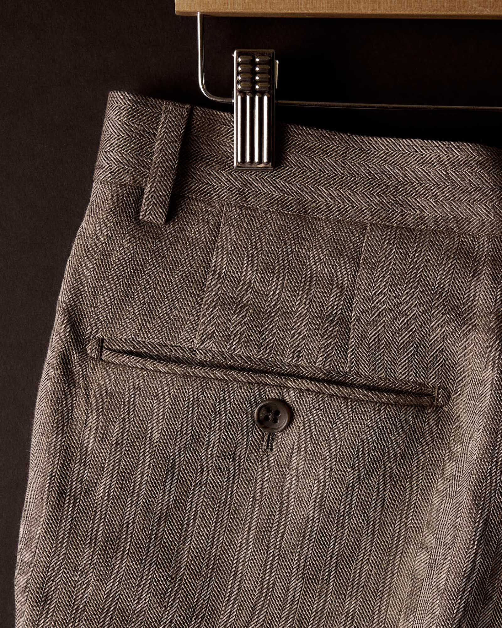 The Stevens Trouser in Coffee Linen Herringbone - Image 7