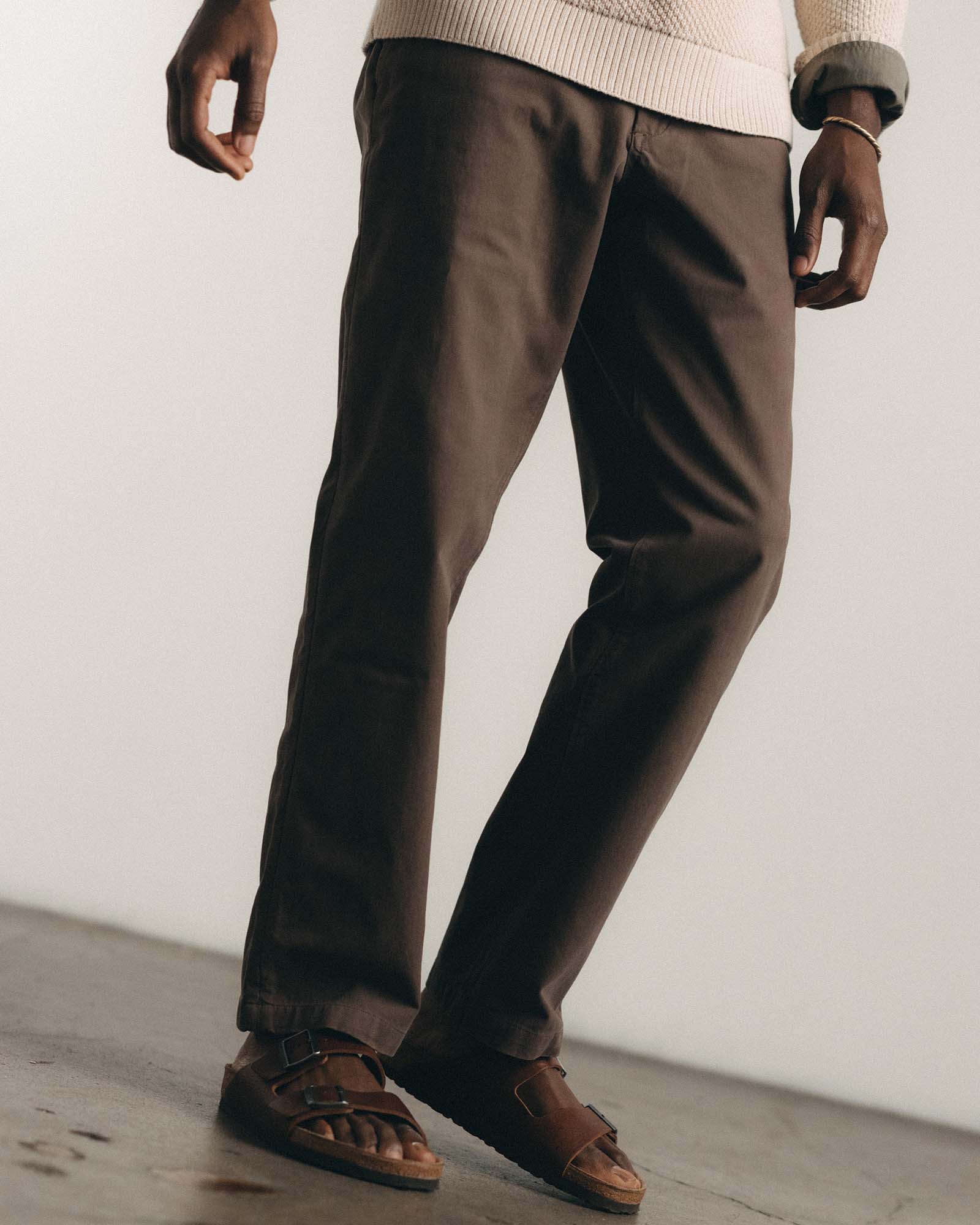The Straight Foundation Pant in Organic Espresso - Image 3