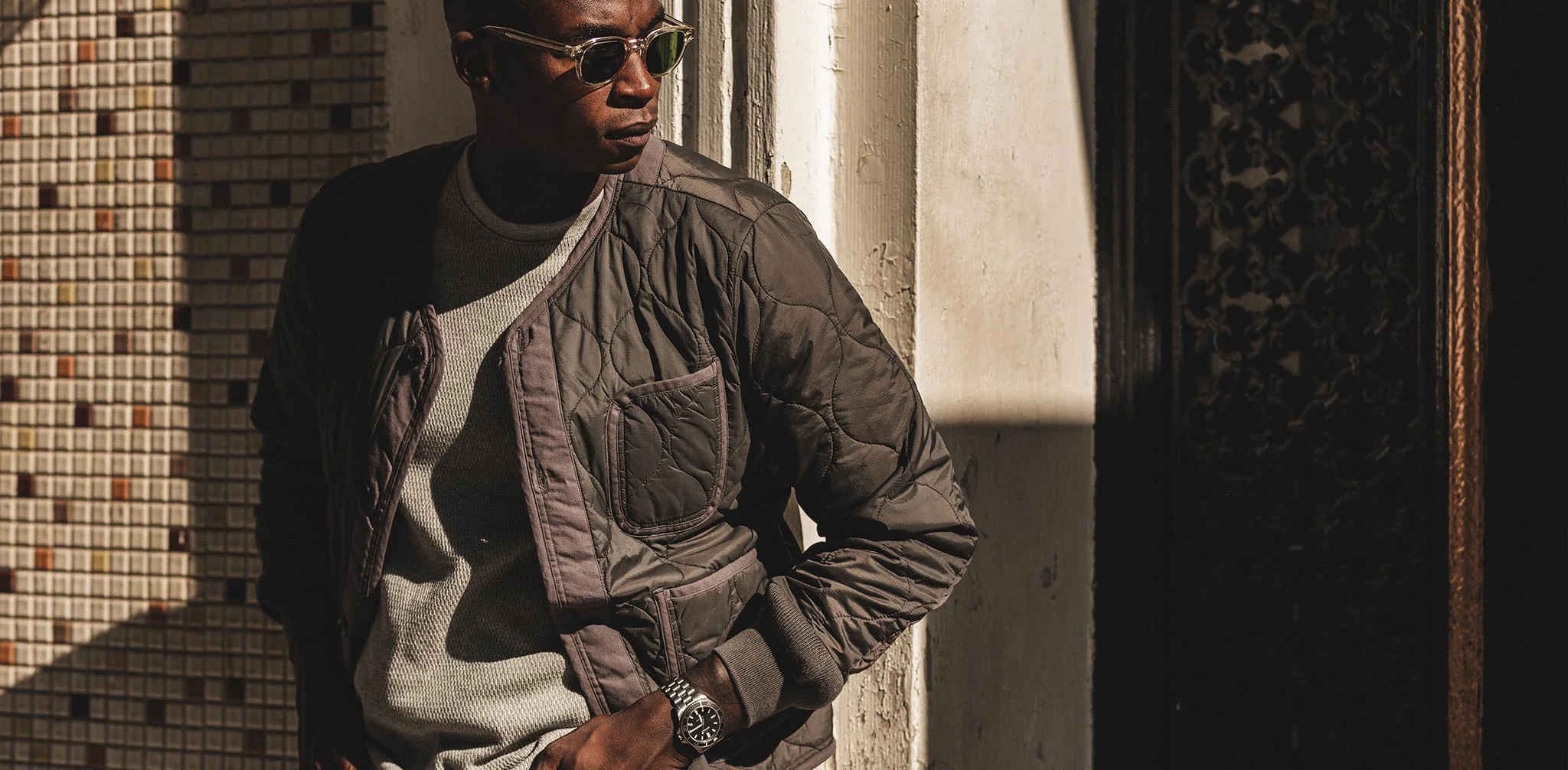 The Taylor Stitch x Alpha Industries ALS/92 in Raven - Image 12