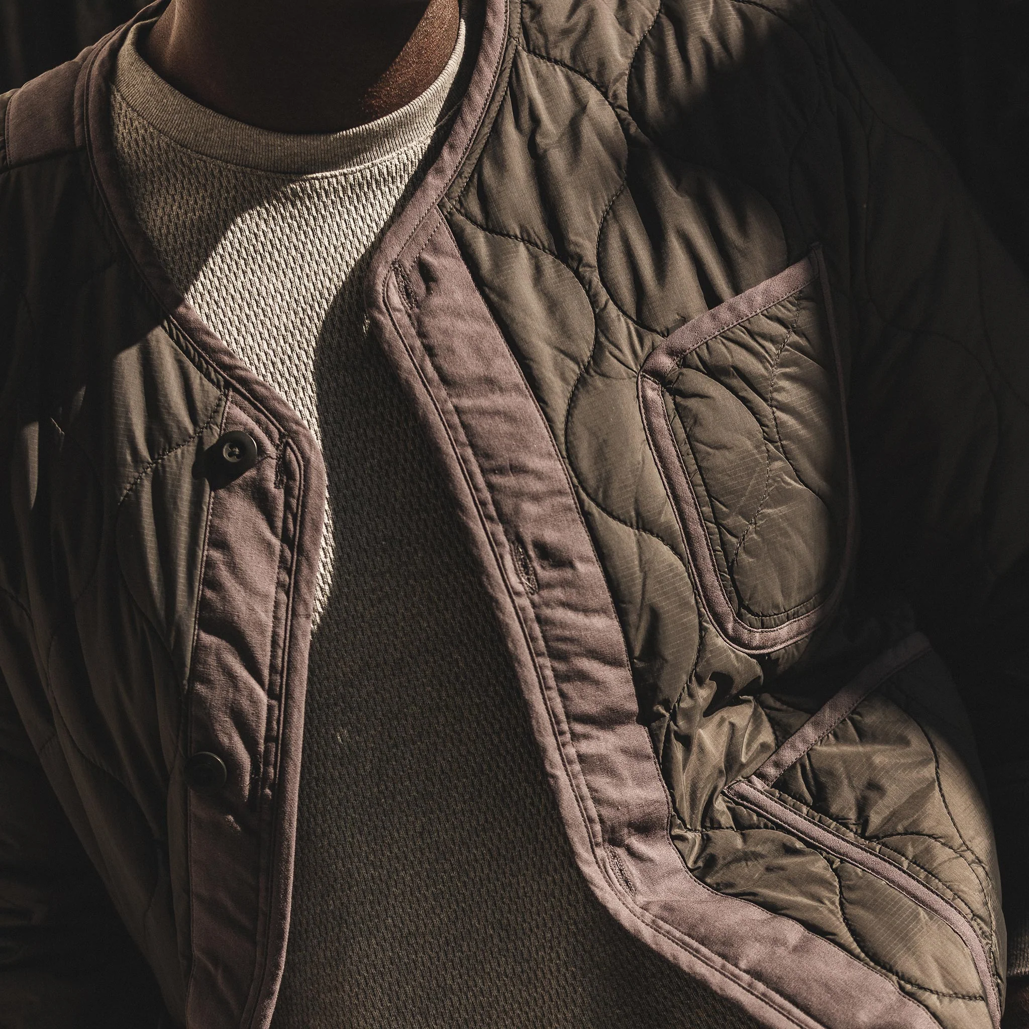 The Taylor Stitch x Alpha Industries ALS/92 in Raven - Image 3