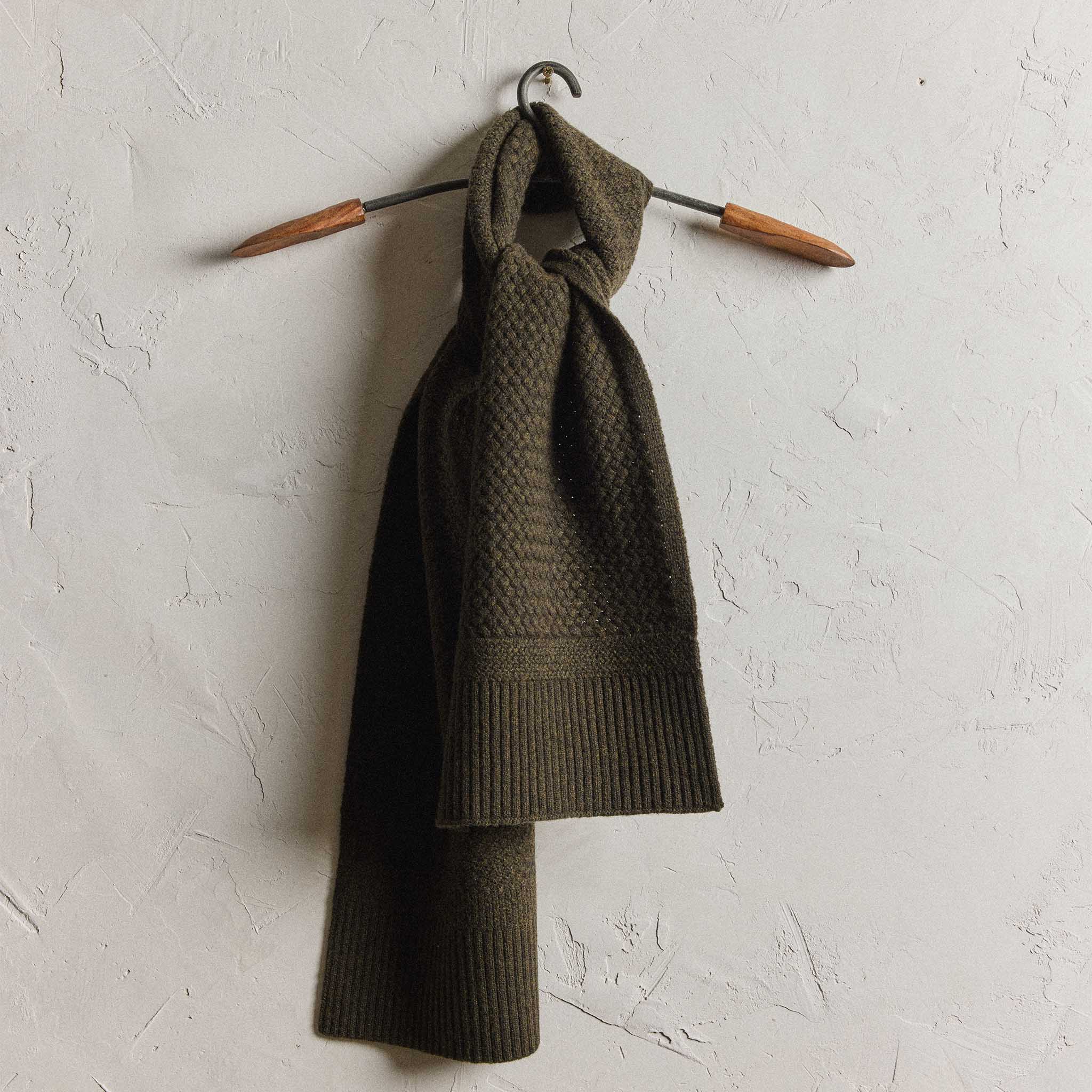 The Textured Knit Scarf in Heather Loden Merino - Image 2