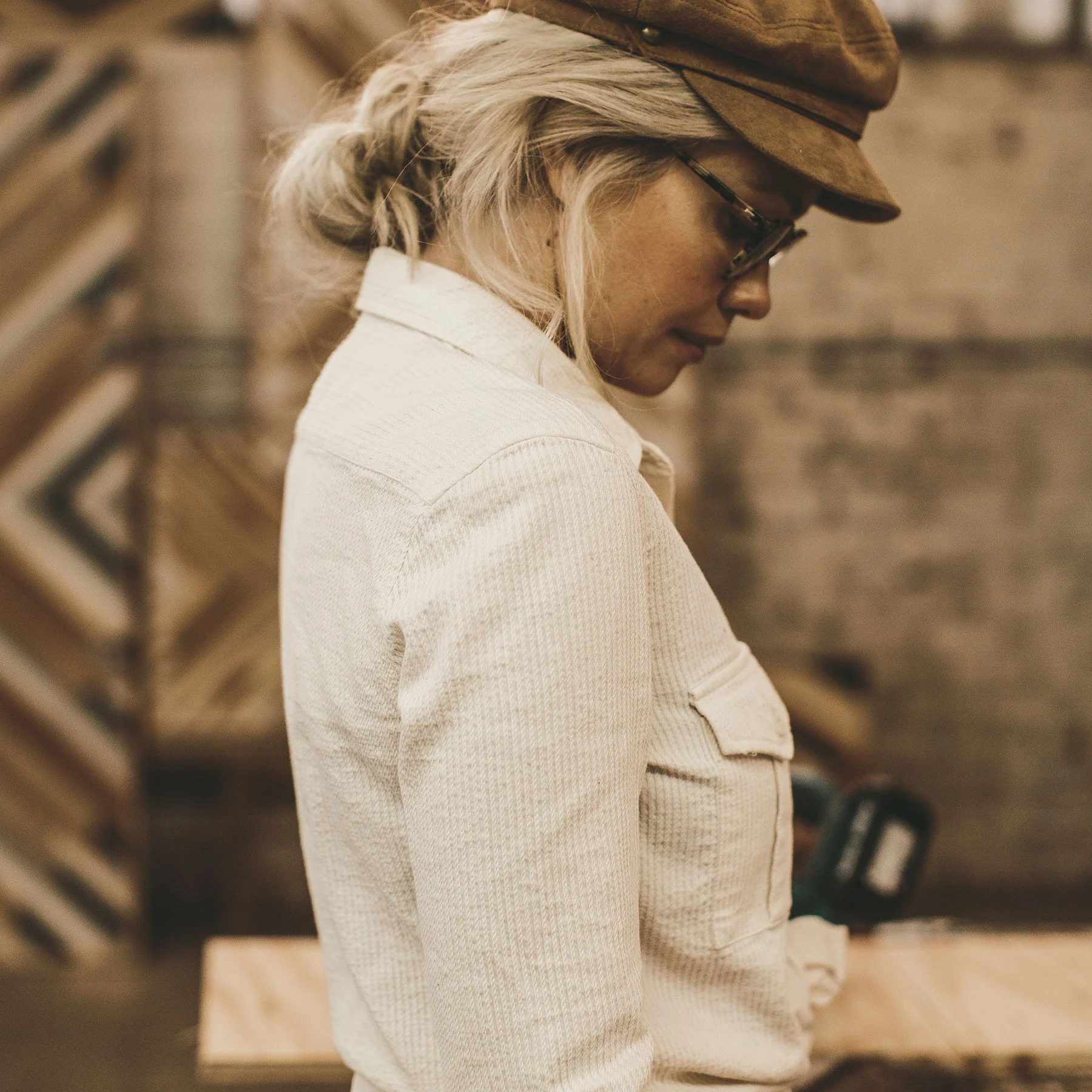 The Andie Shirt in Natural Corded Denim - Image 4