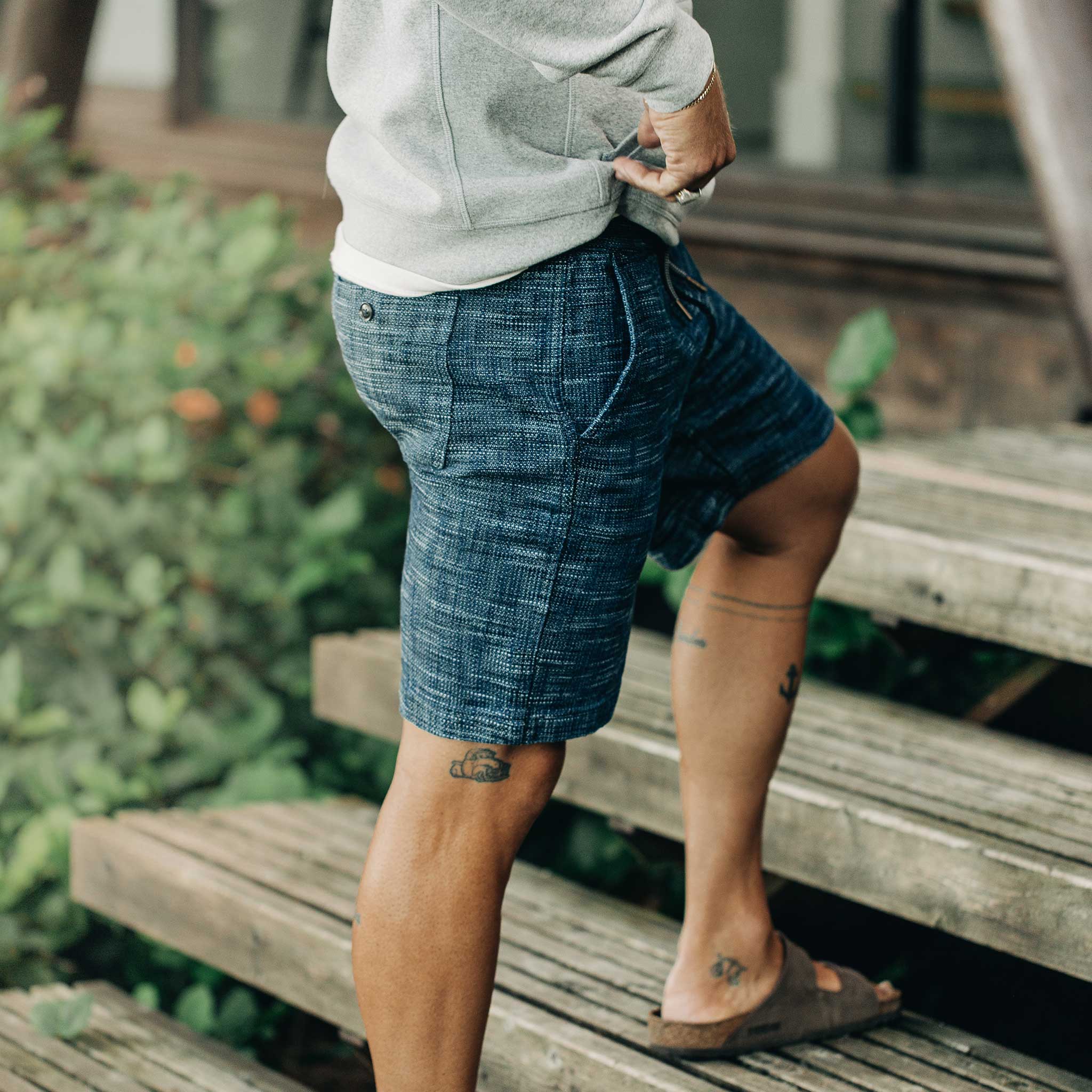 The Après Short in Indigo Slub - Image 4