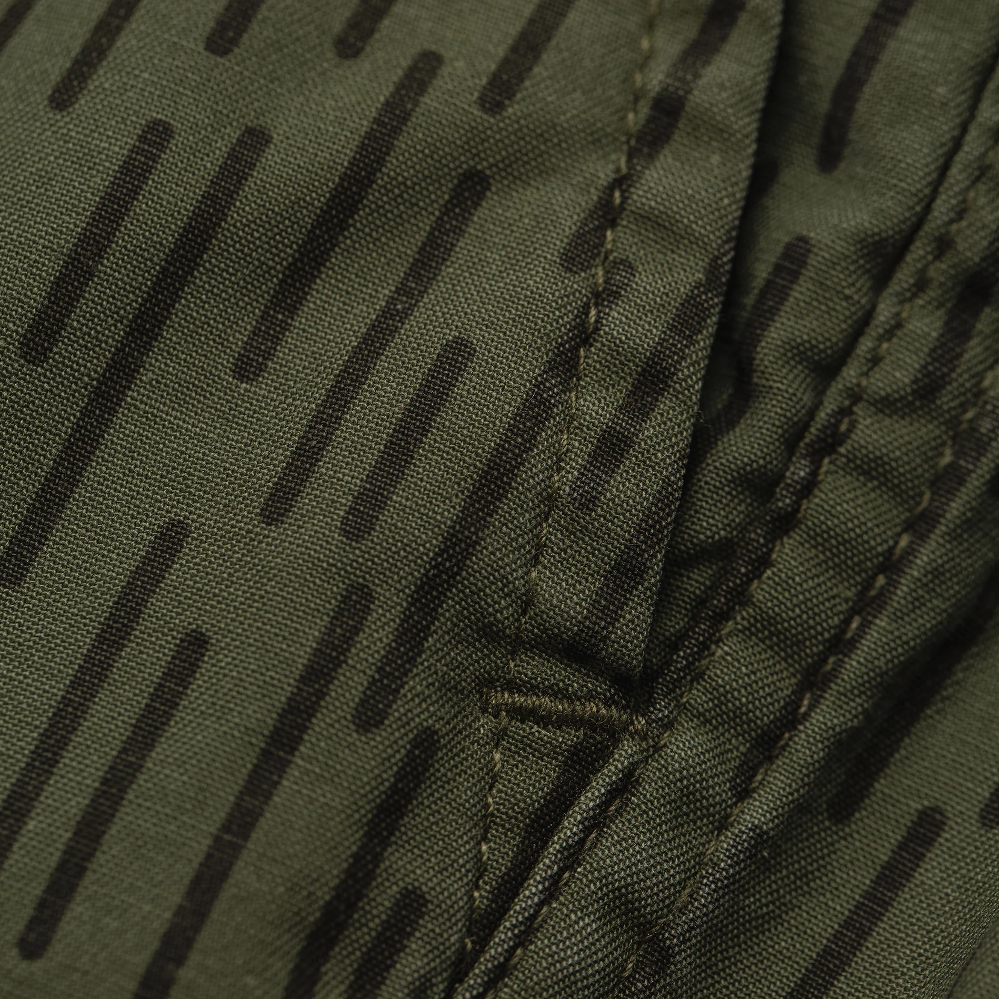 The Après Short in Rain Drop Camo - Image 11