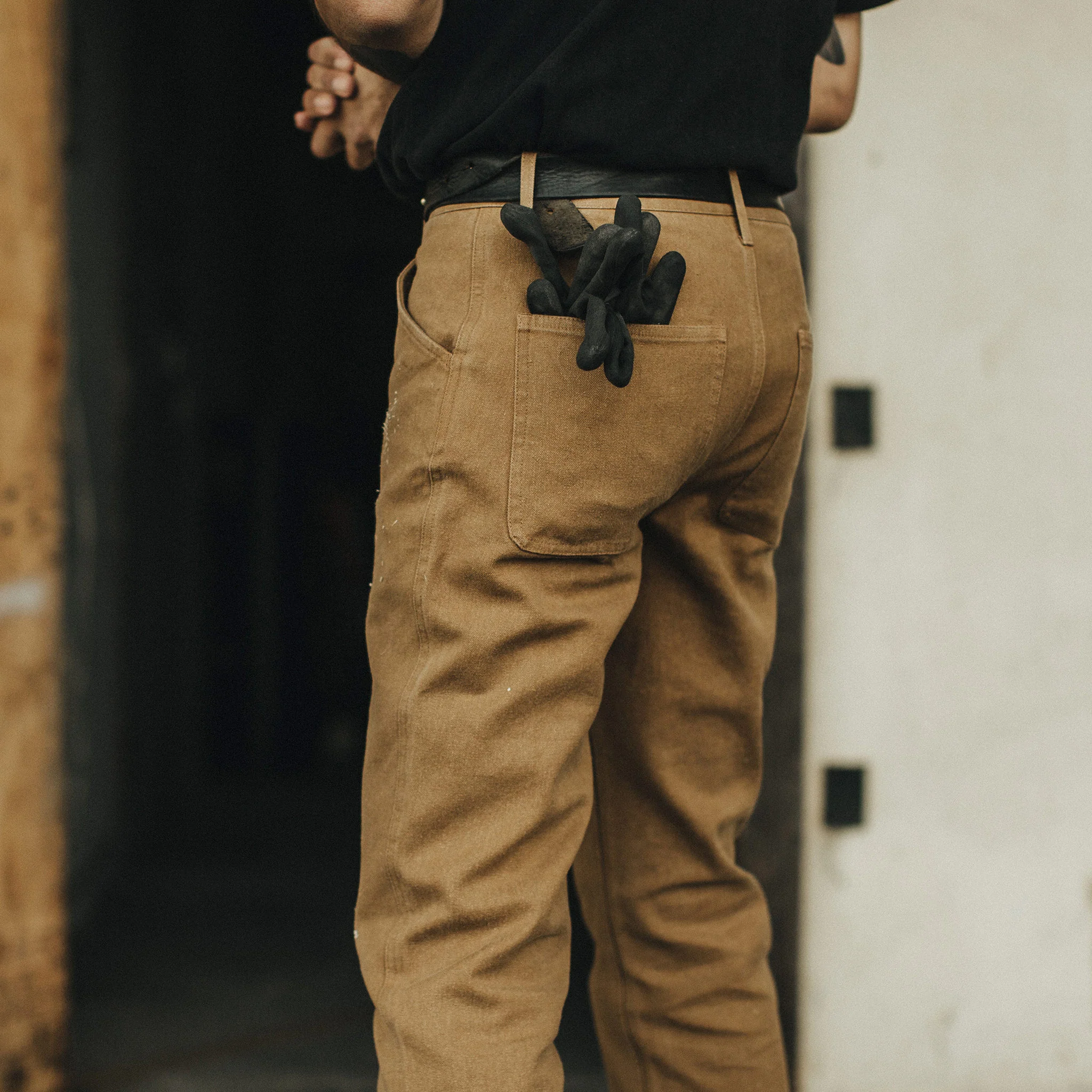 The Camp Pant in British Khaki Boss Duck - Image 3