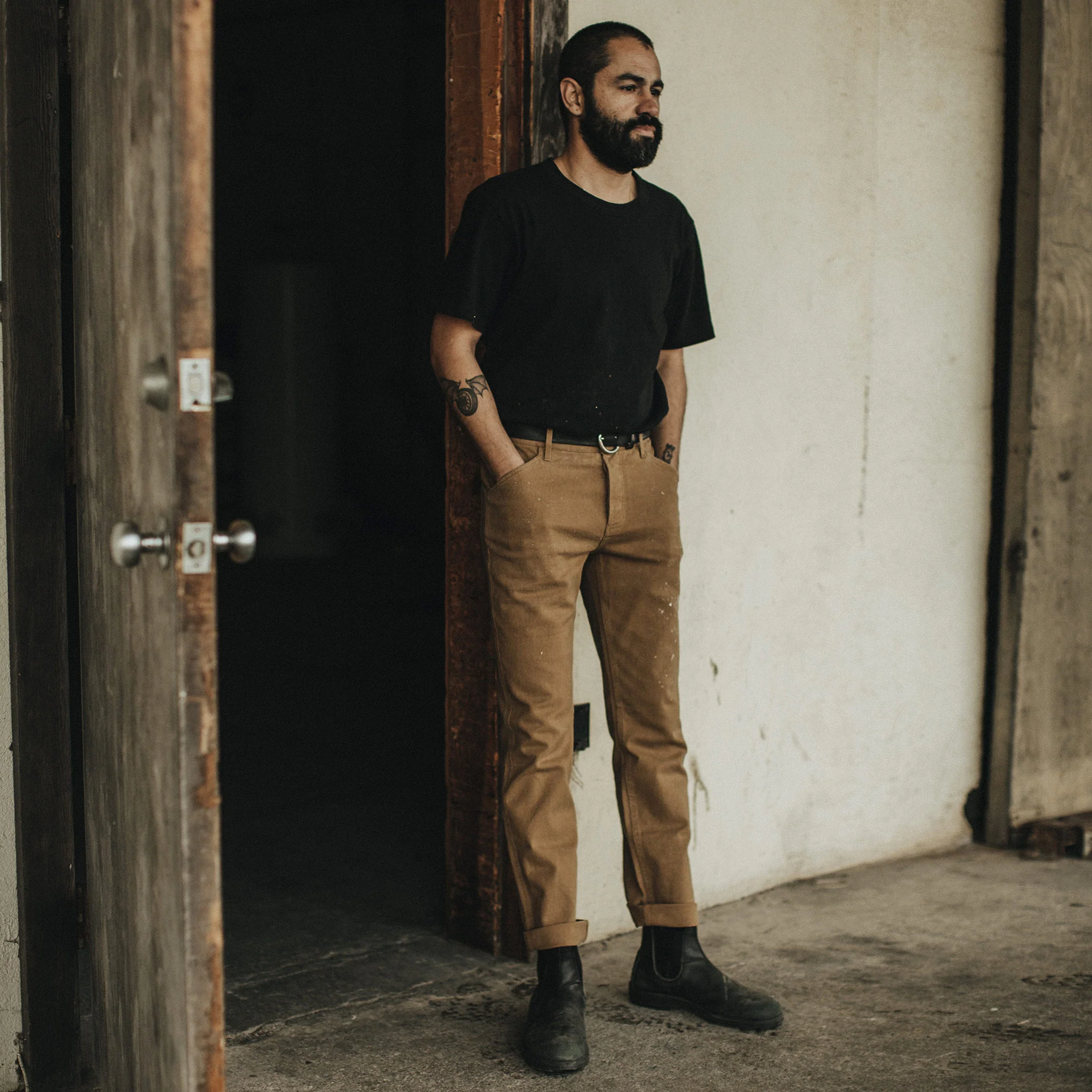 The Camp Pant in British Khaki Boss Duck - Image 8
