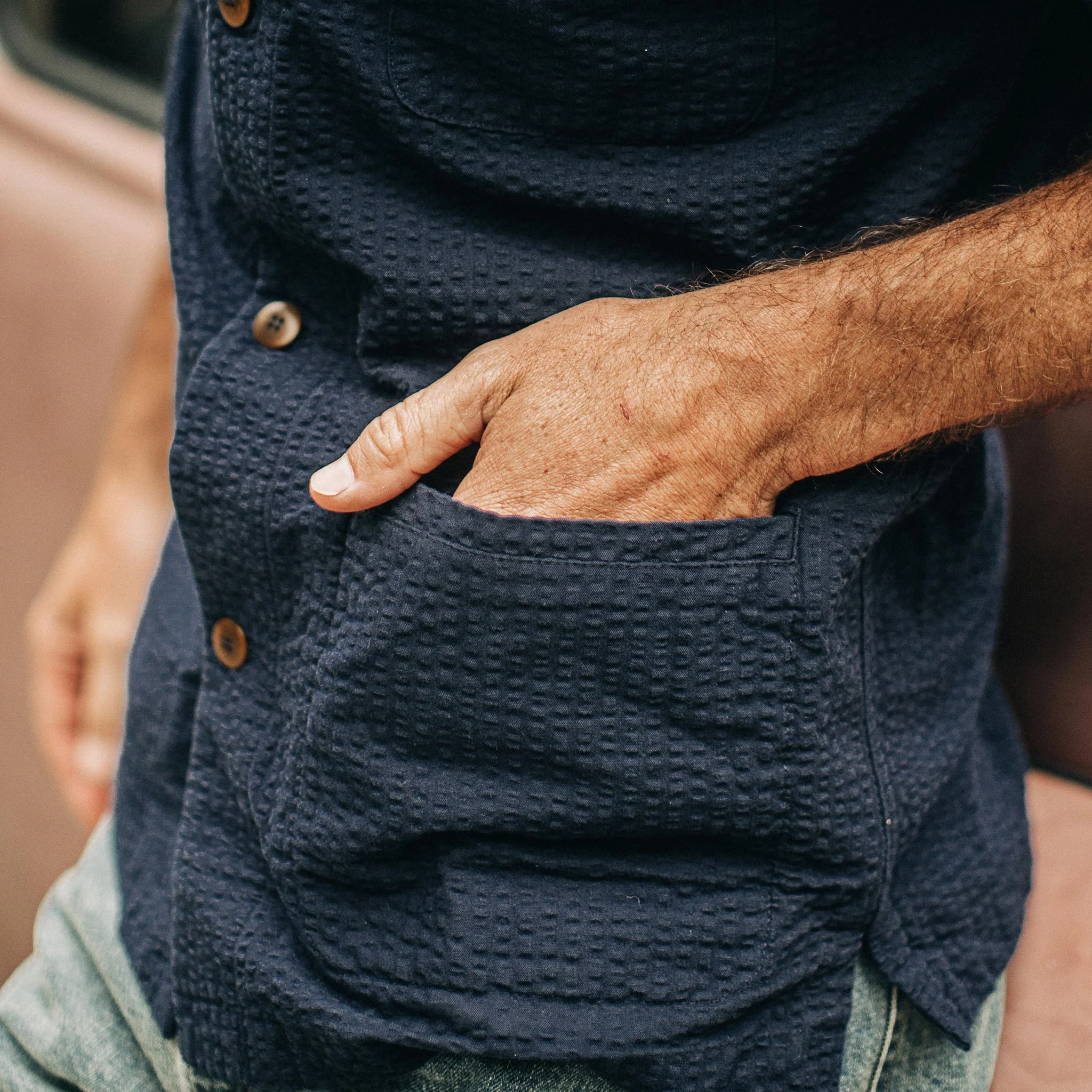 The Caravan Shirt in Navy Seersucker - Image 3