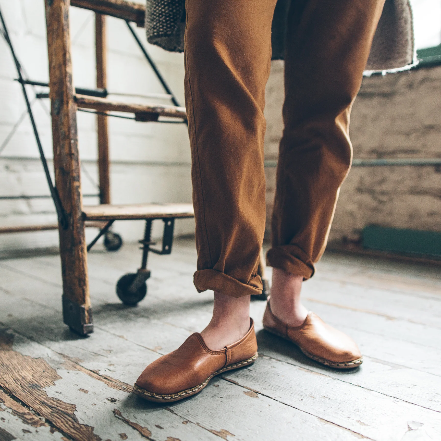 The Abel Pant in Camel - Image 4