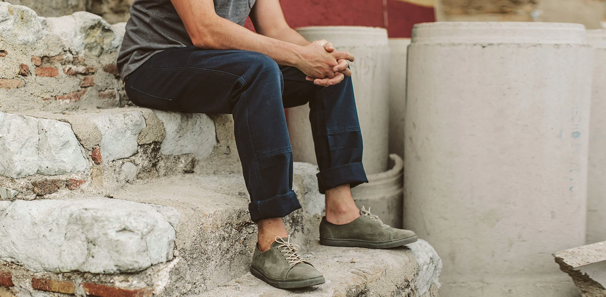 The Chore Pant in Washed Navy - Image 8