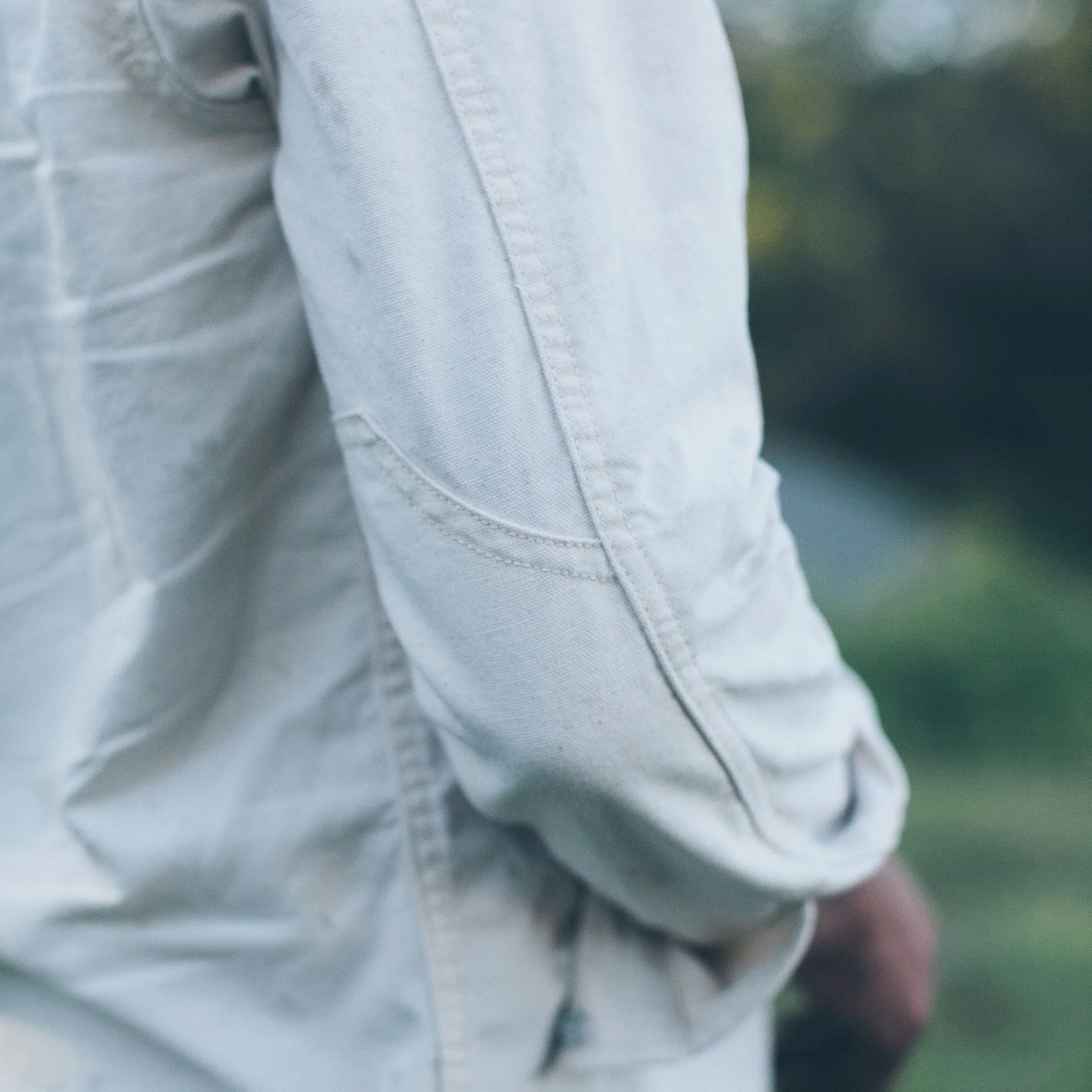 The Chore Shirt in Natural - Image 5