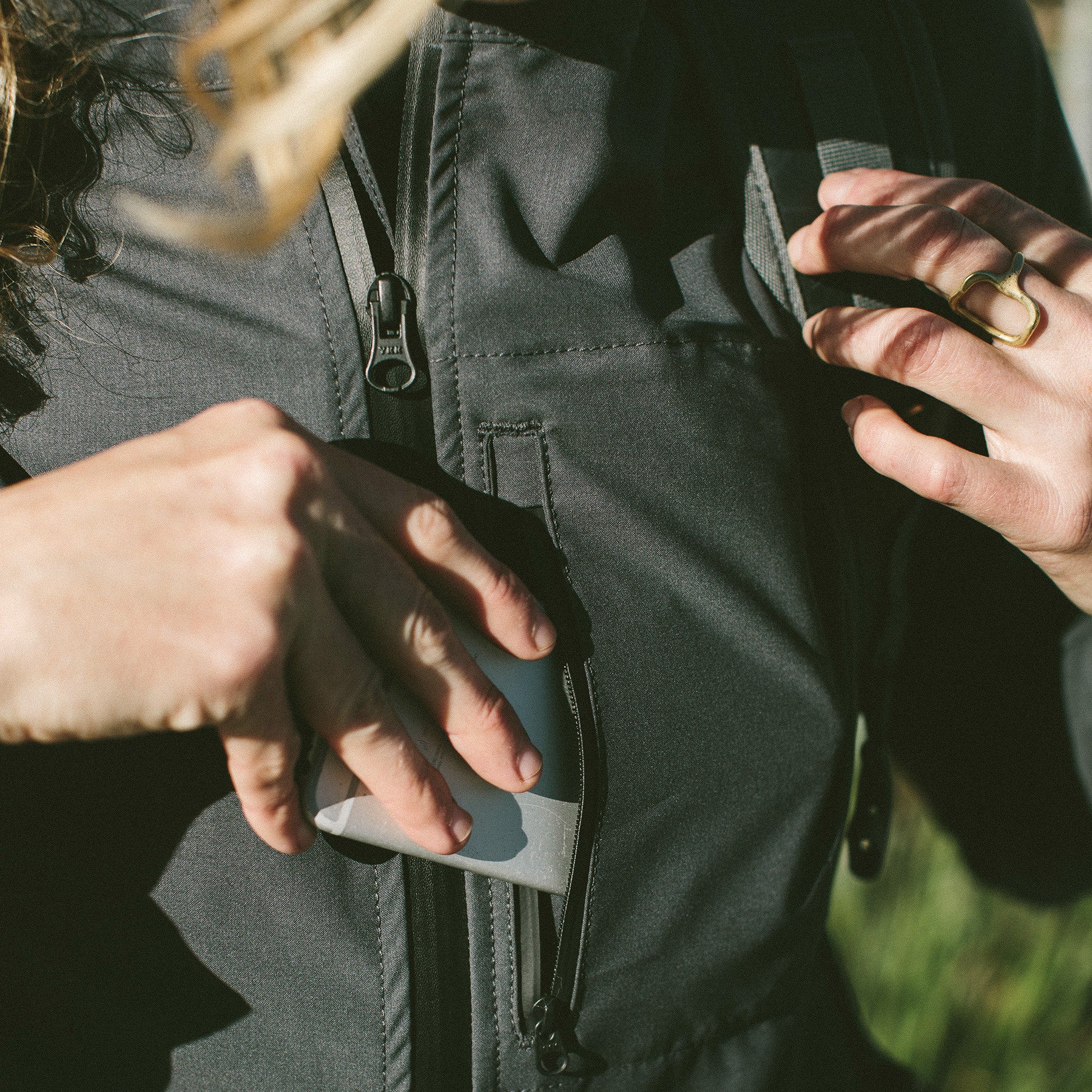 The Civic Jacket in Steel MerinoPerform™ - Image 8