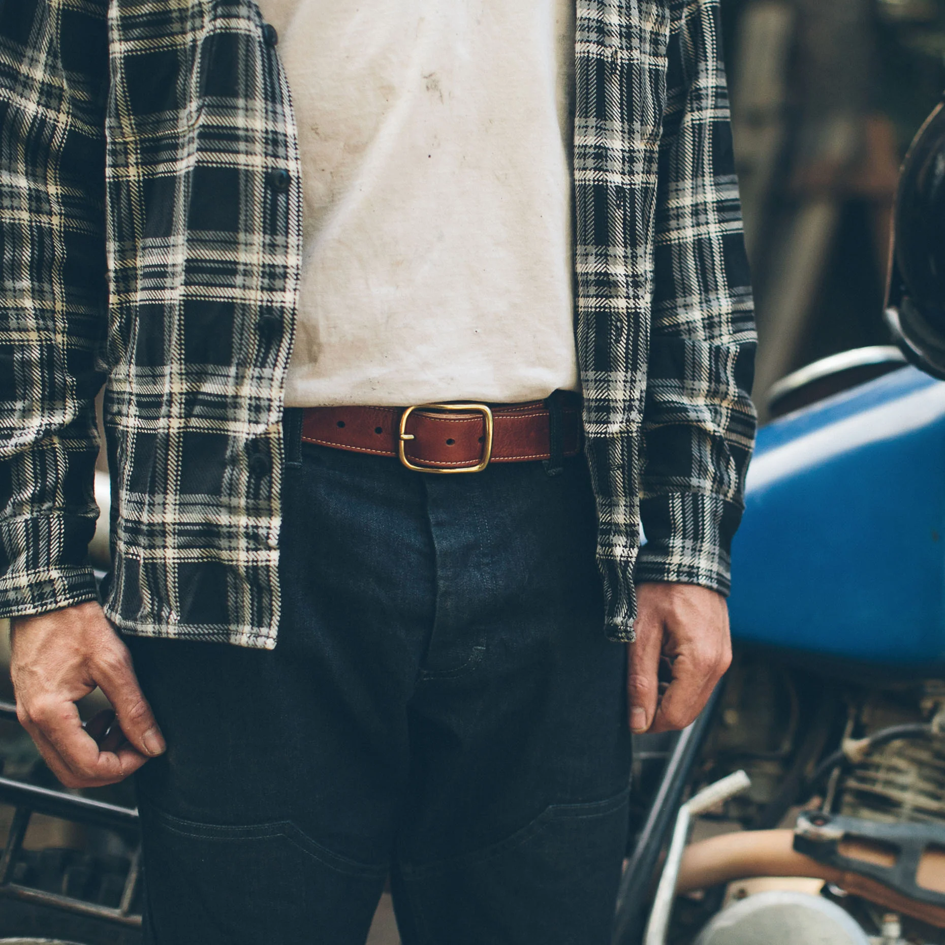 The Double Belt in Whiskey Steerhide - Image 3