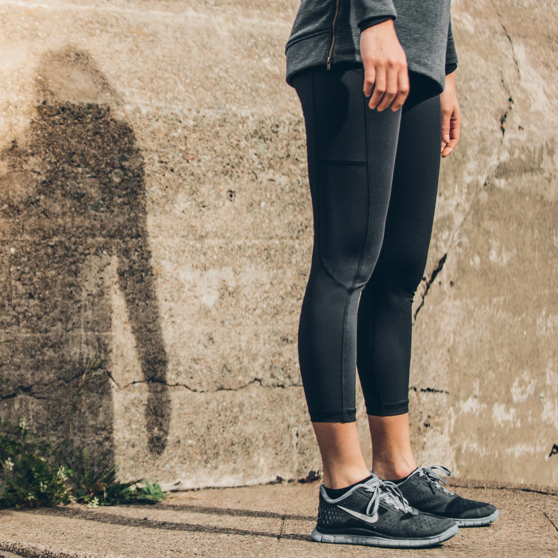 The Harper Legging in Black - Image 4