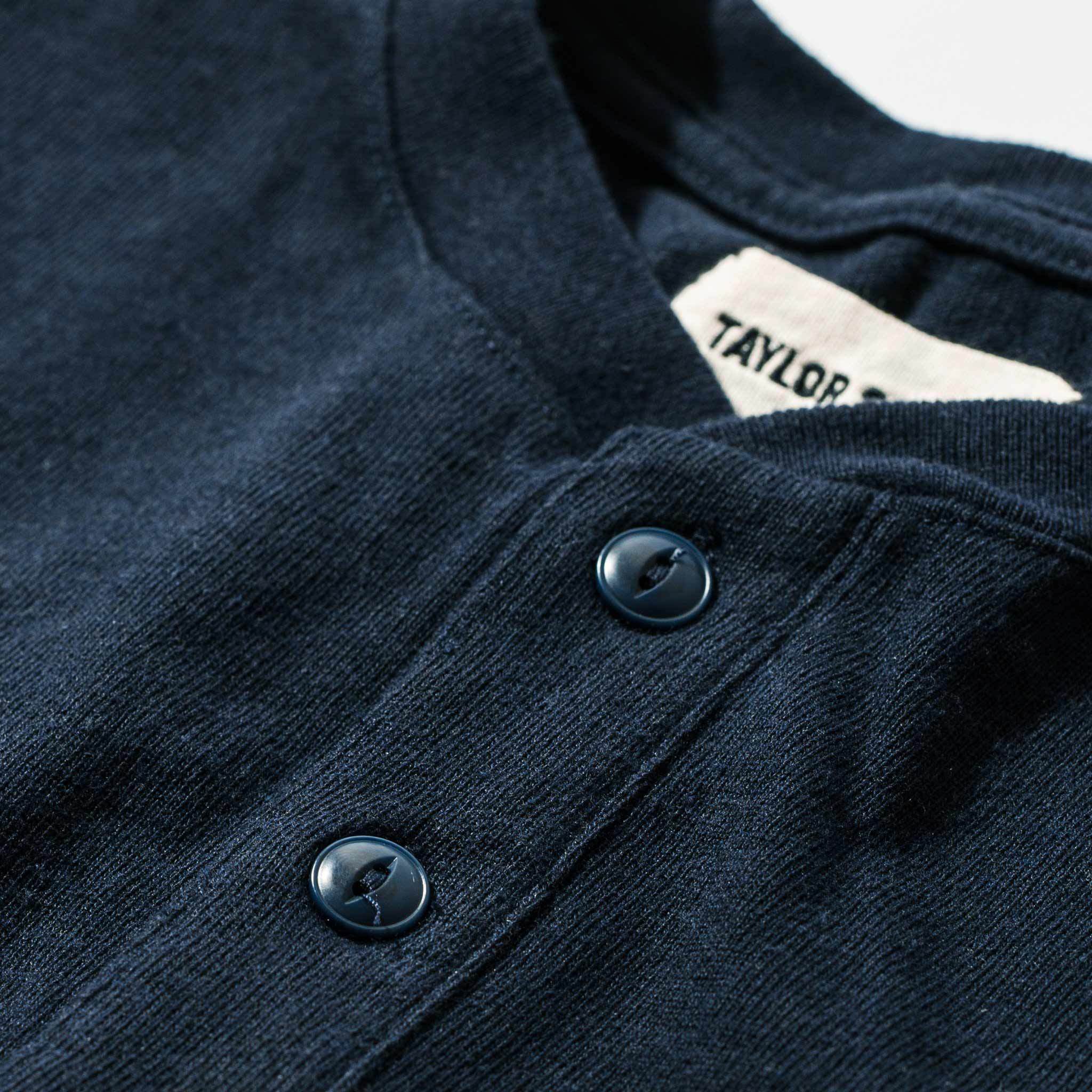 The Heavy Bag Henley in Navy - Image 5