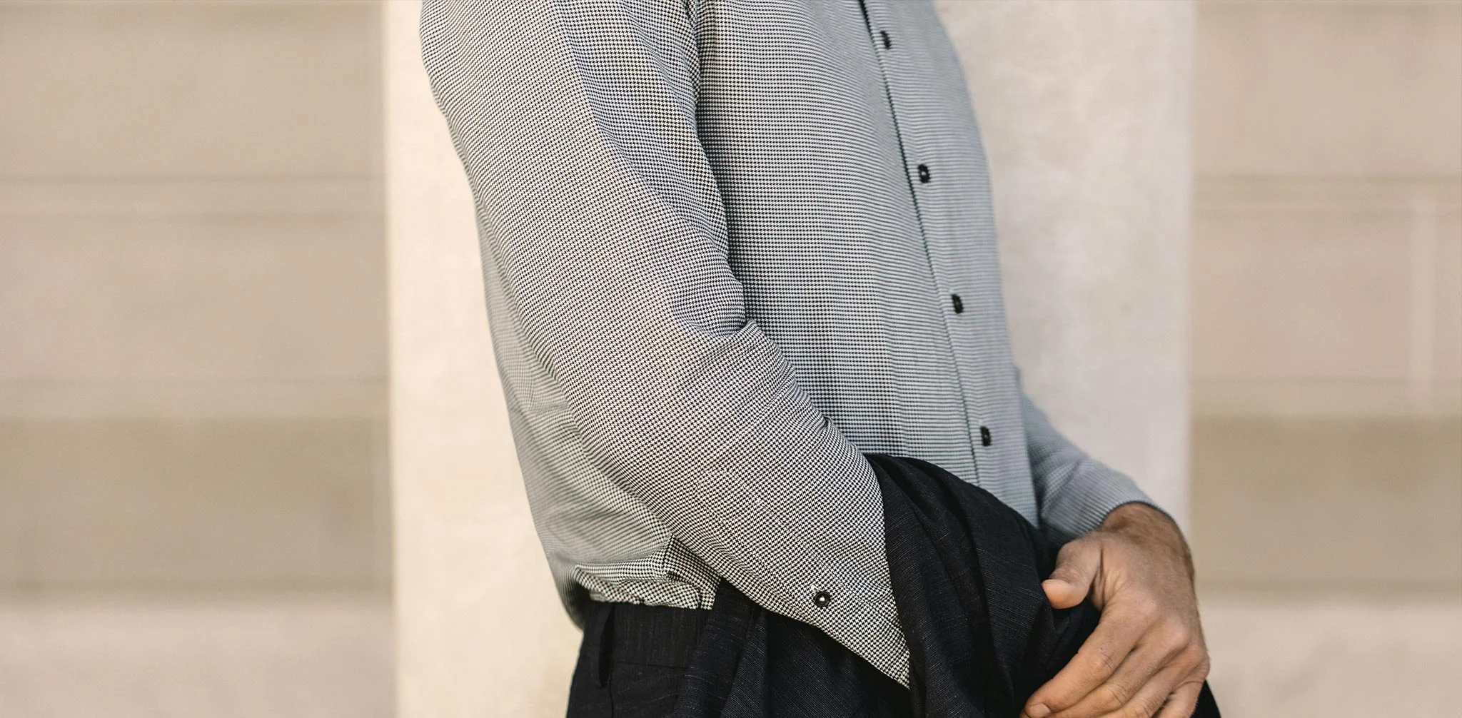 The Hyde in Mini Houndstooth - Image 10