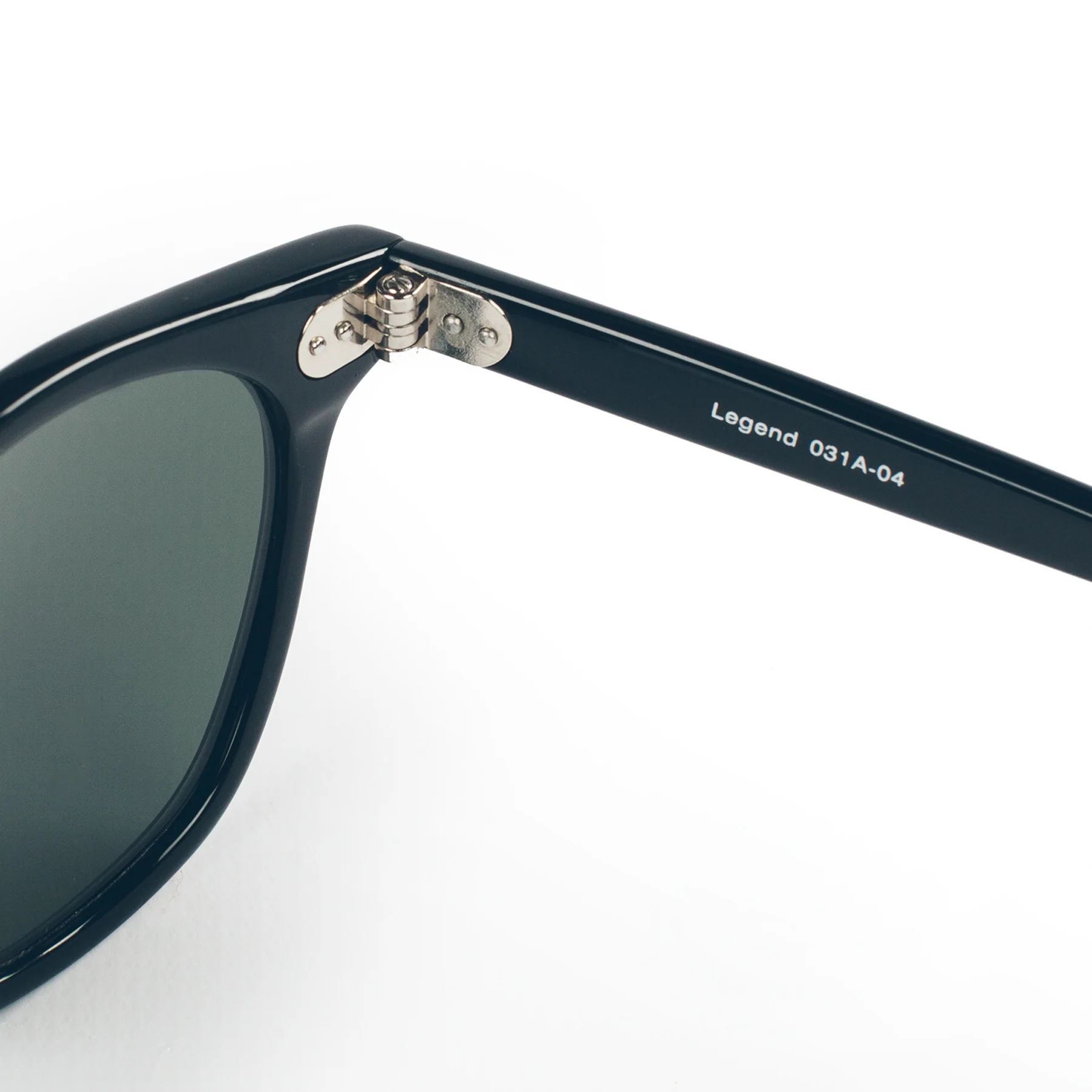 The Legend in Black with G15 Lenses - Image 4
