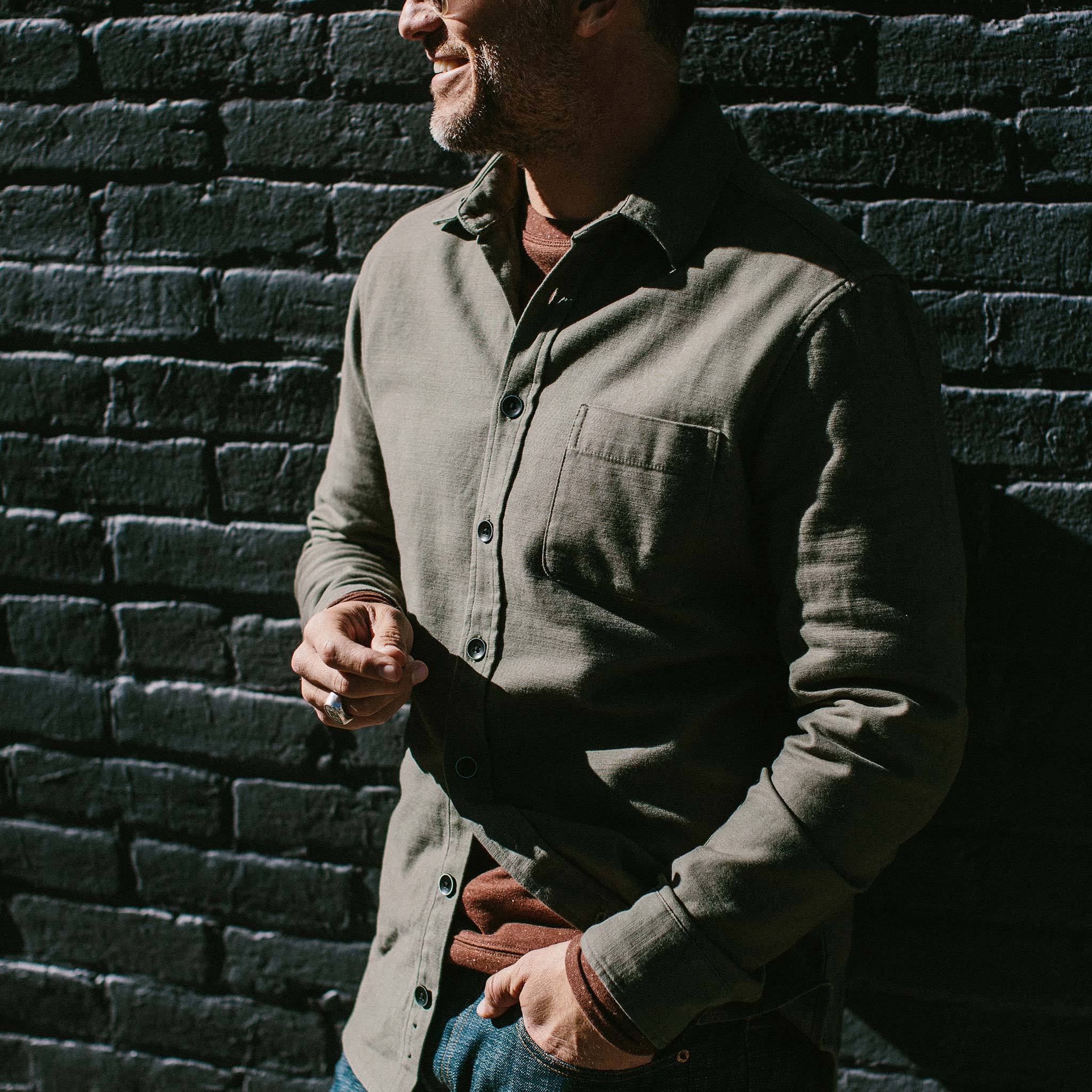 The Mechanic Shirt in Olive Reverse Sateen - Image 2
