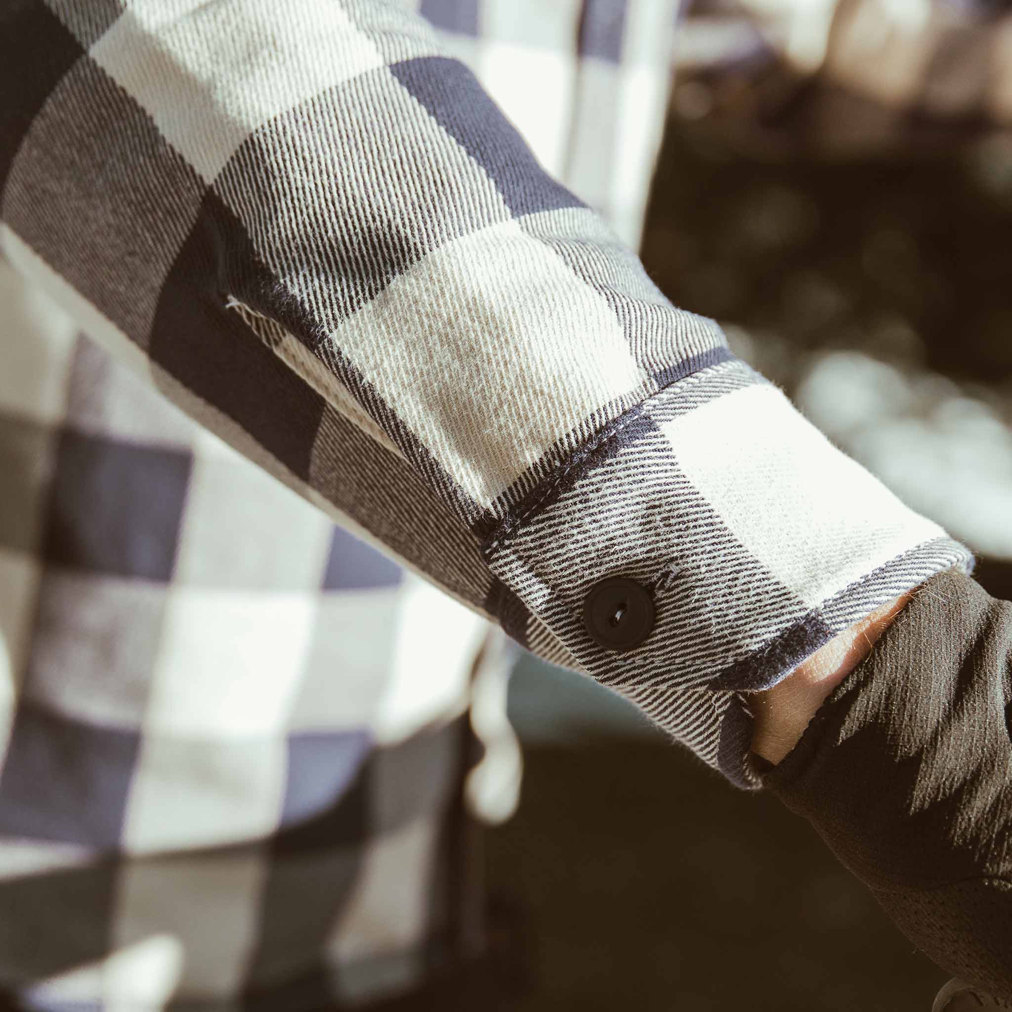 The Moto Utility Shirt in Natural & Navy Buffalo Plaid - Image 6