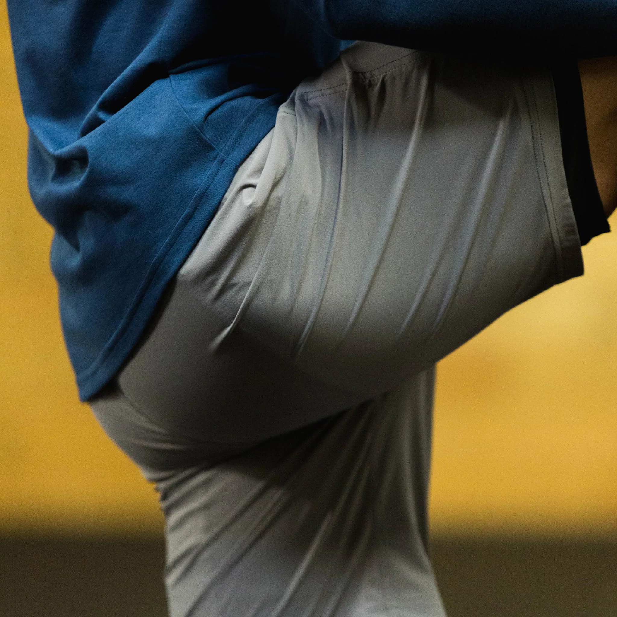 The Myles Momentum Short in Fog - Image 4