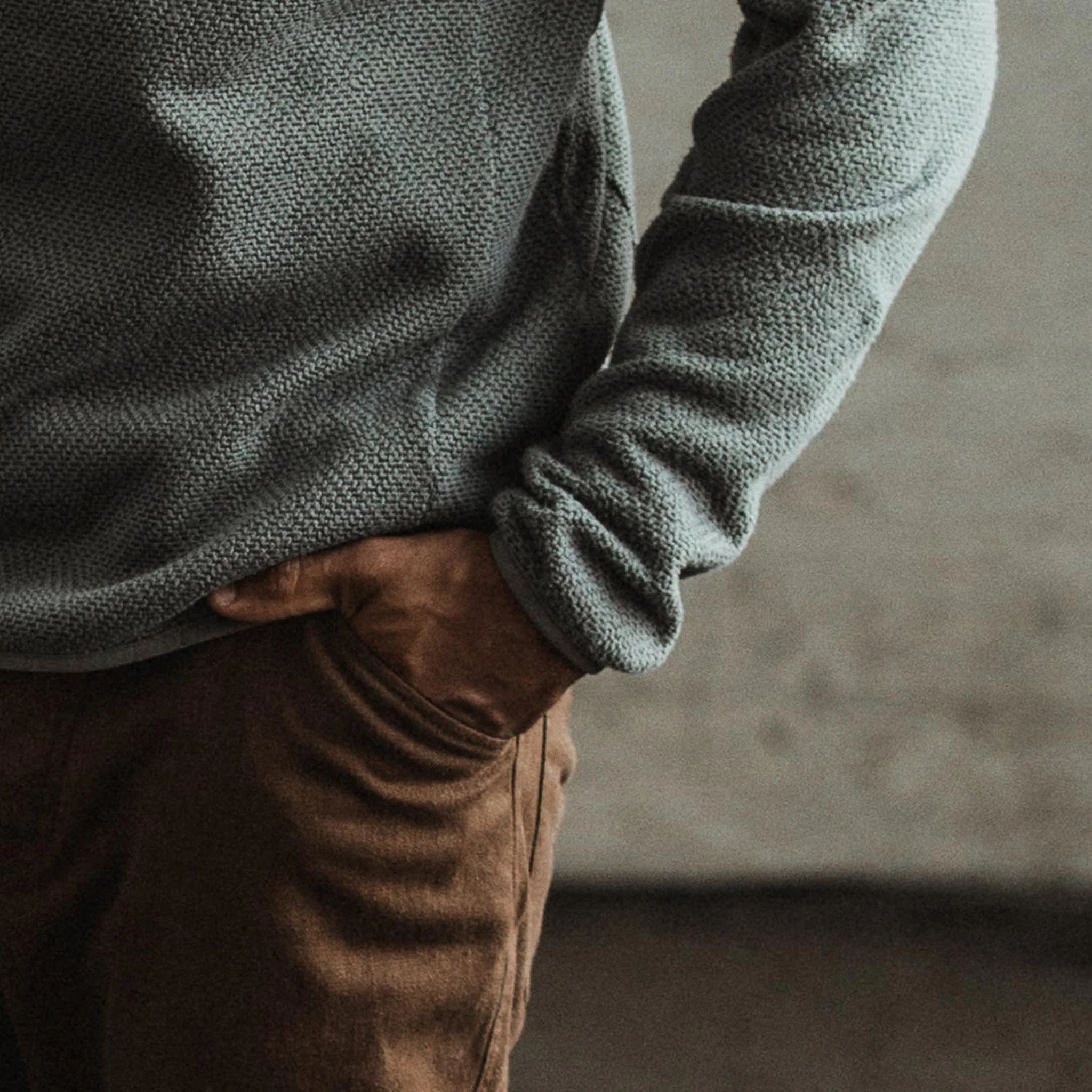 The Pack Pullover in Slate Grid Fleece - Image 5