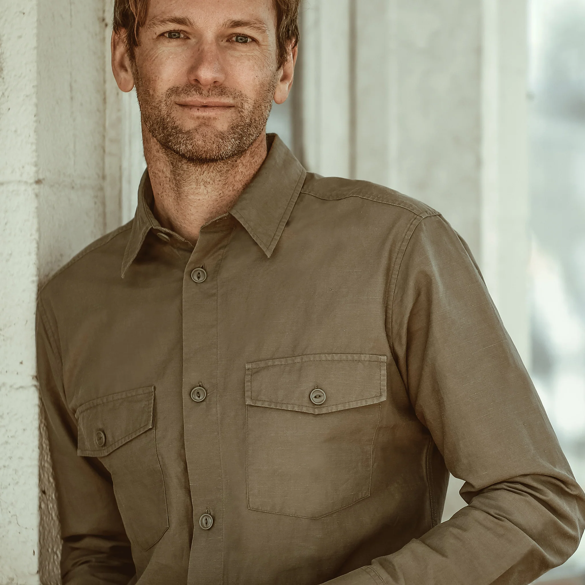 The Point Shirt in Army Hemp - Image 4