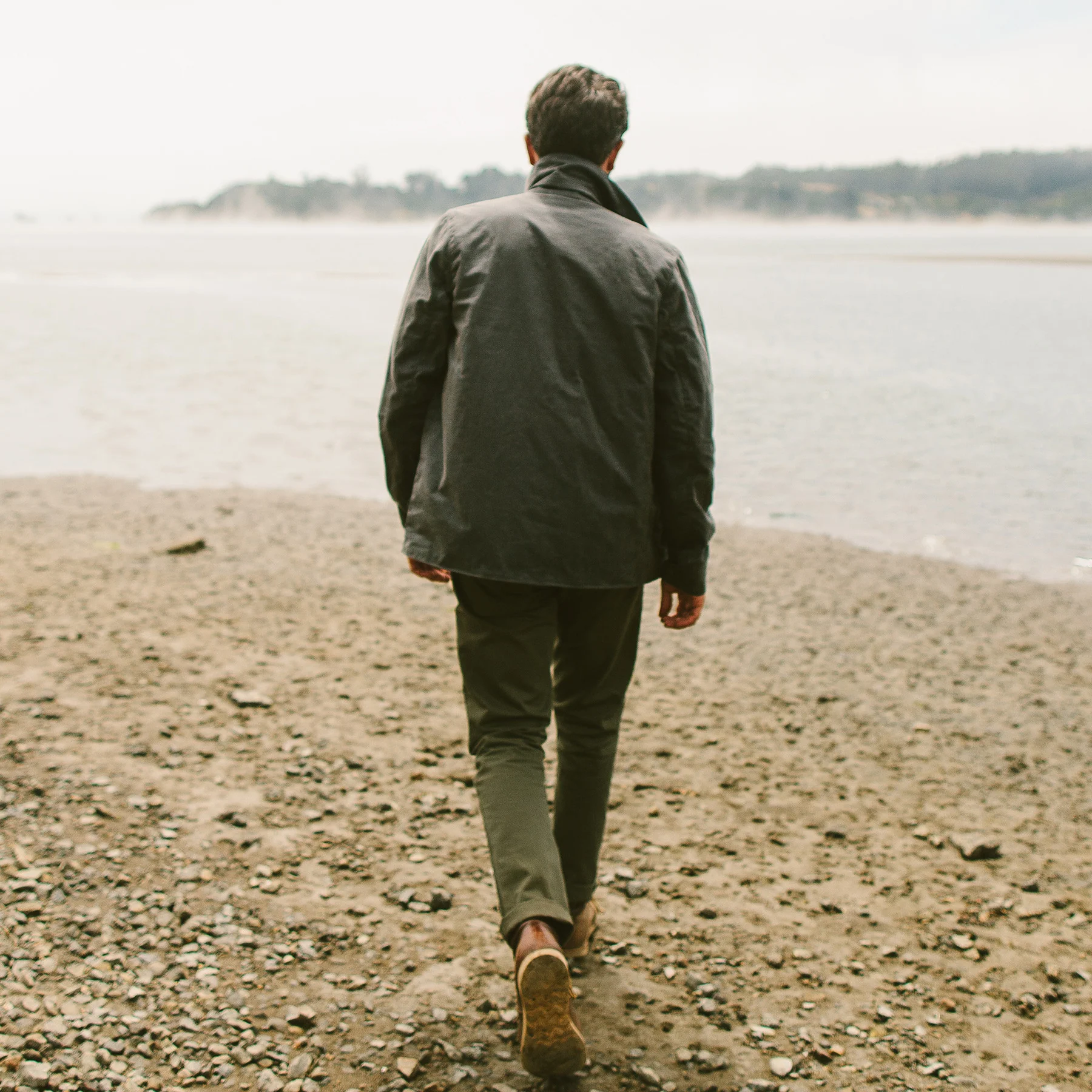 The Rover Jacket in Slate Waxed Canvas - Image 8