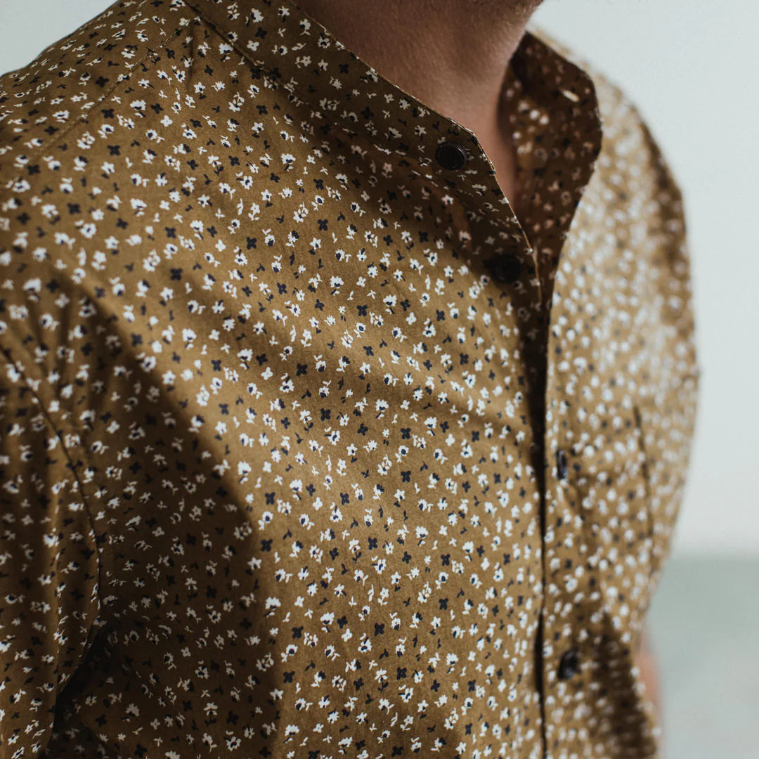 The Short Sleeve Bandit in Fatigue Brown Mini Floral - Image 4