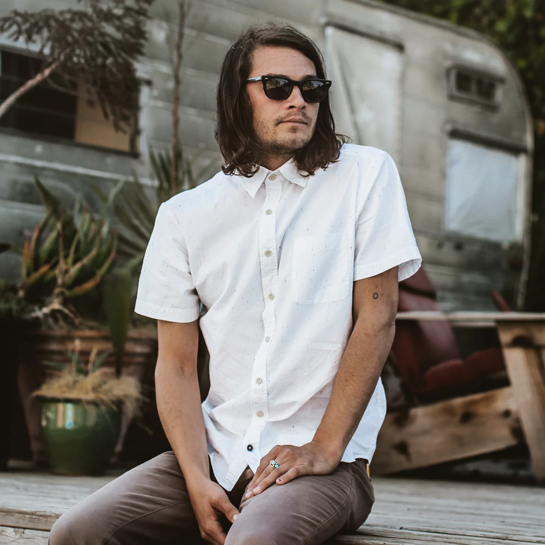 The Short Sleeve California in White Spacedye - Image 2