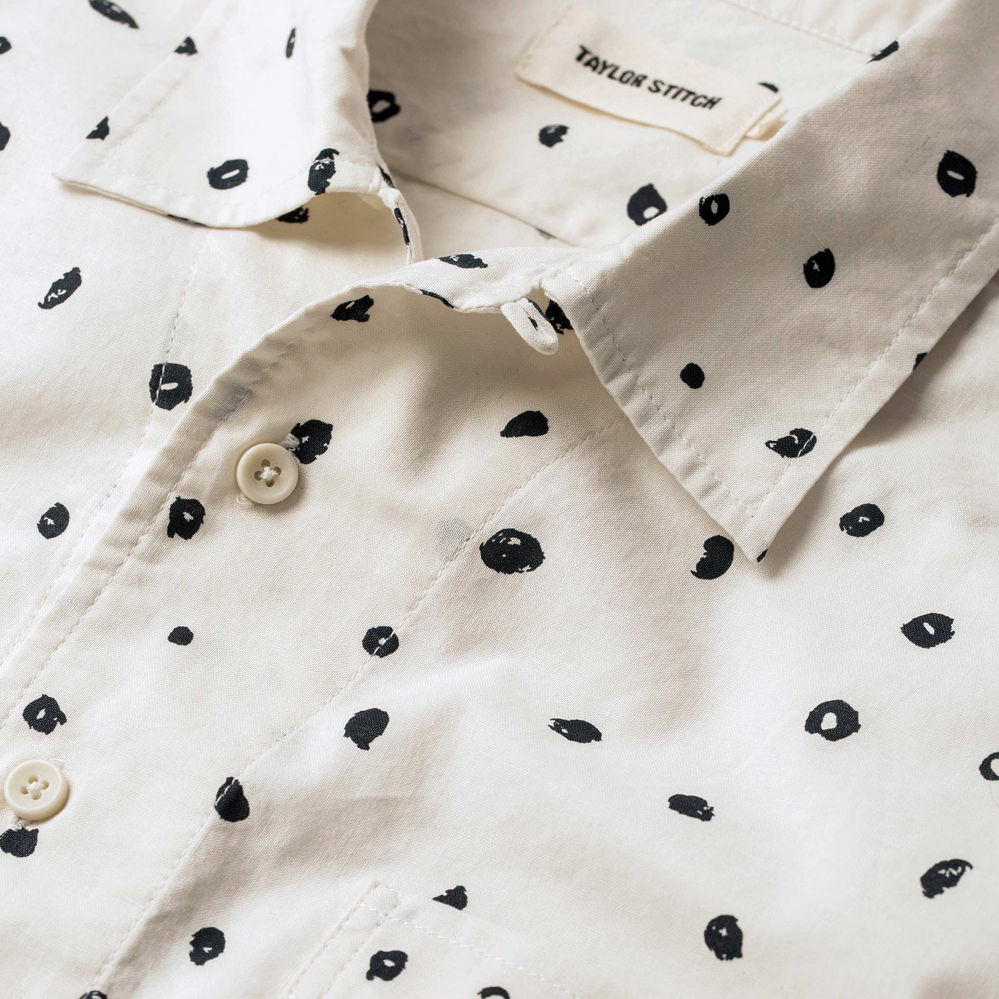 The Short Sleeve Hawthorne in Brush Dot - Image 7