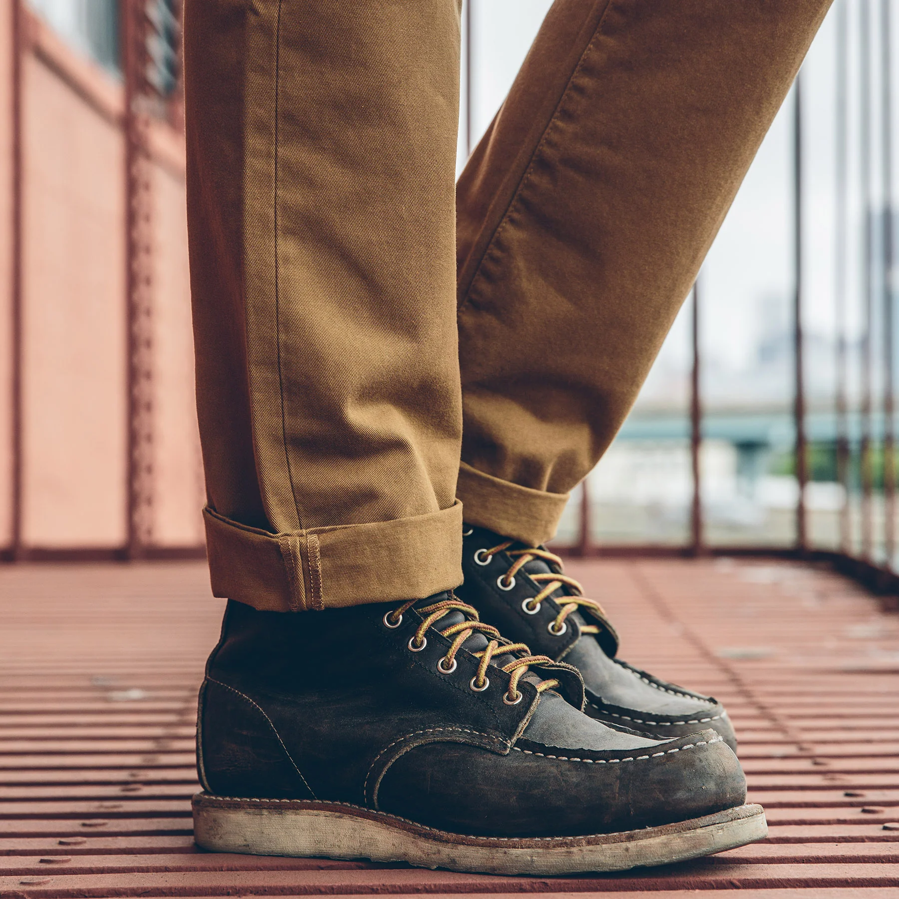The Slim Chino in British Khaki - Image 4