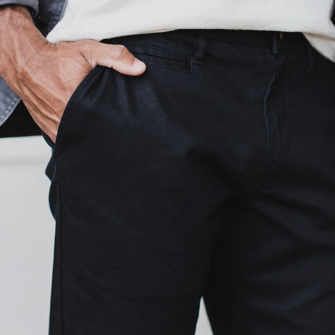The Slim Chino in Organic Coal - Image 3