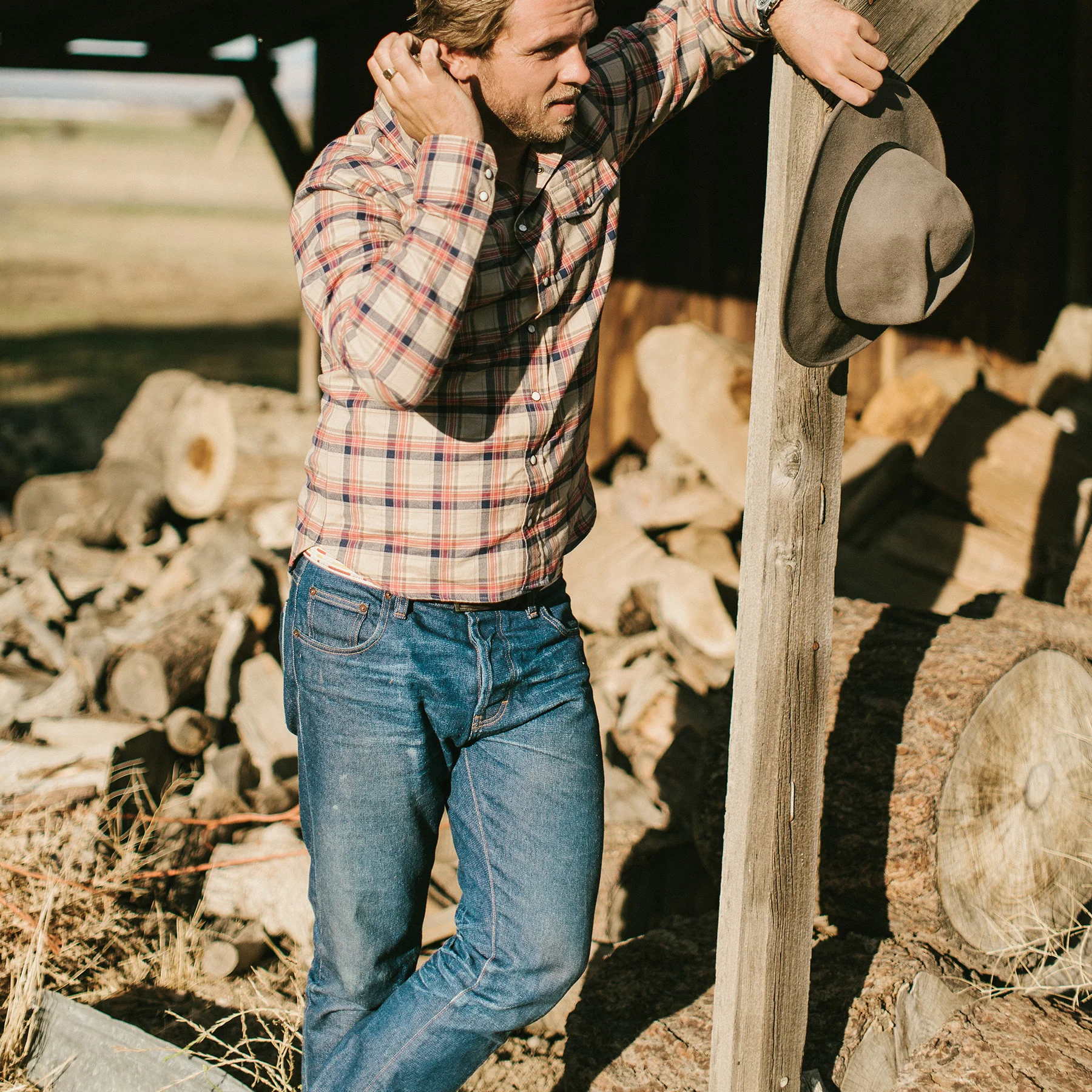 The Slim Jean in Indigo Broken Twill - Image 5