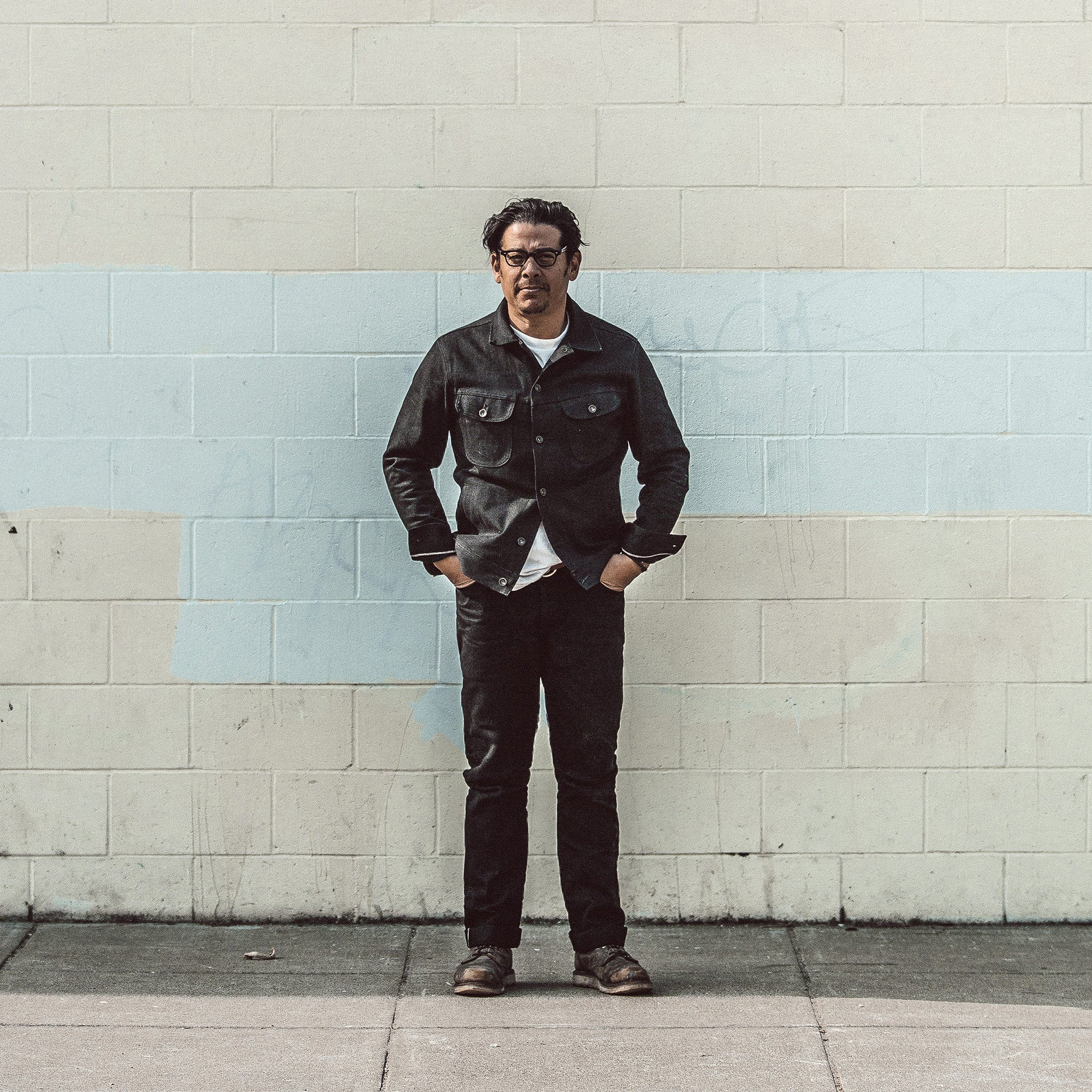 The Slim Jean in Kuroki Mills Black Selvage - Image 2