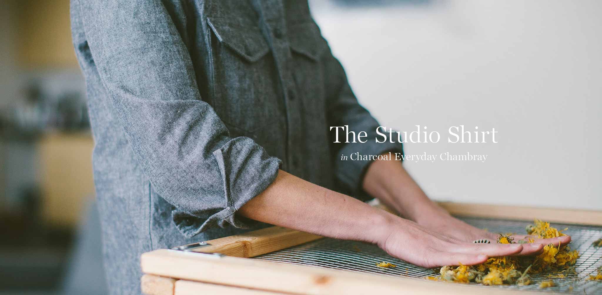 The Studio Shirt in Charcoal Everyday Chambray - Image 7