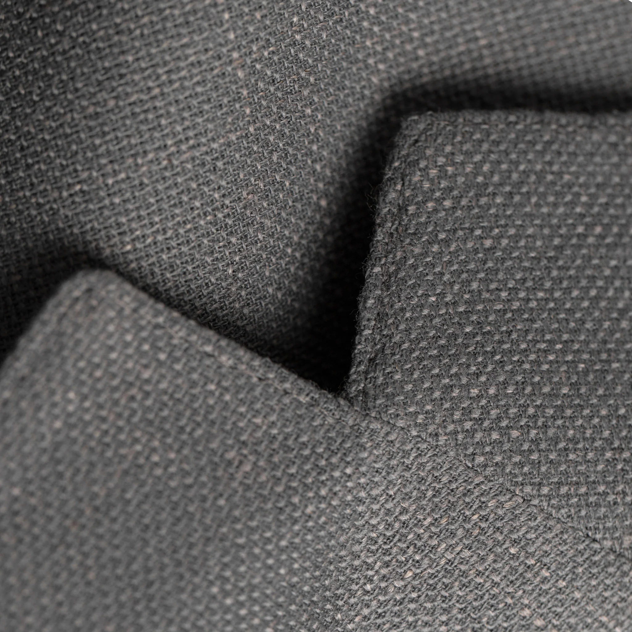 The Telegraph Jacket in Charcoal Slub - Image 11