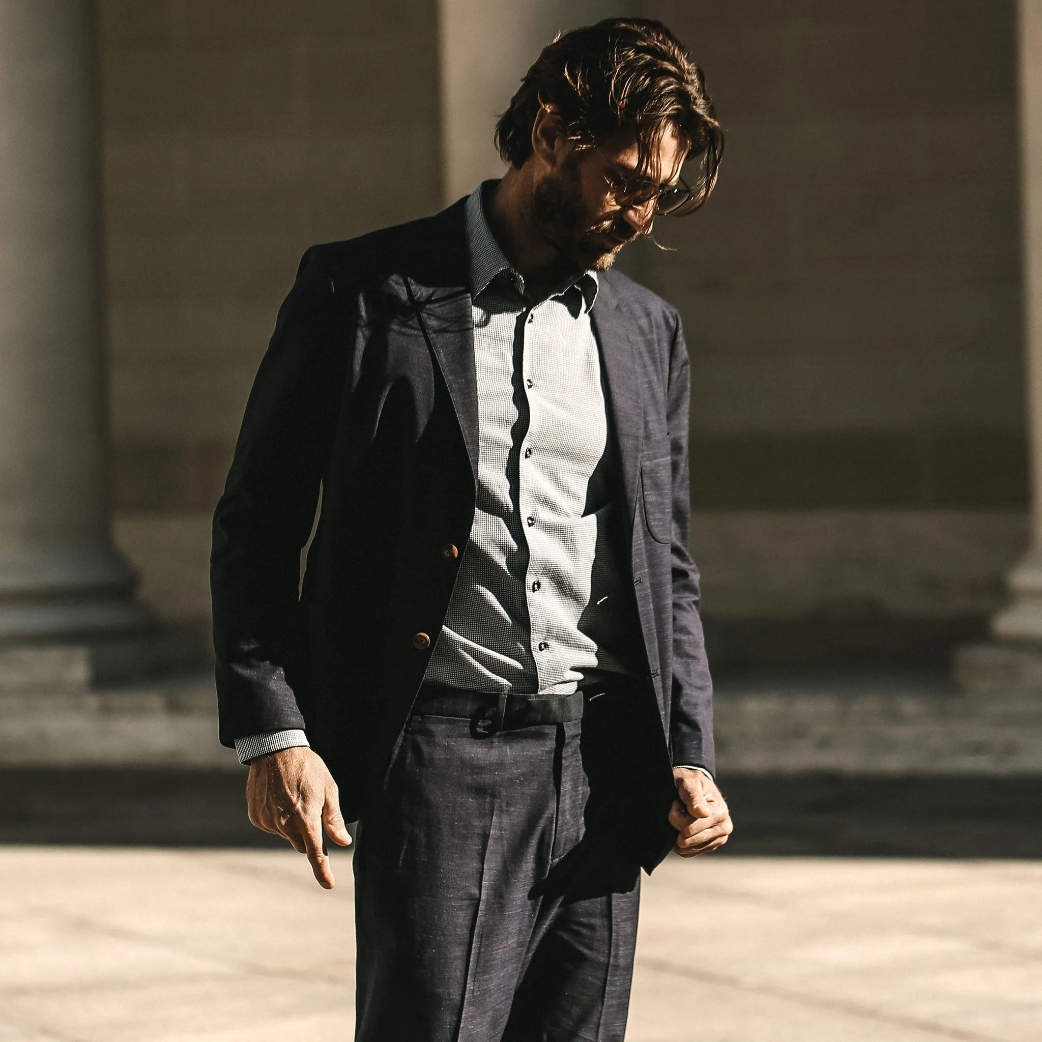 The Telegraph Jacket in Navy Slub - Image 2