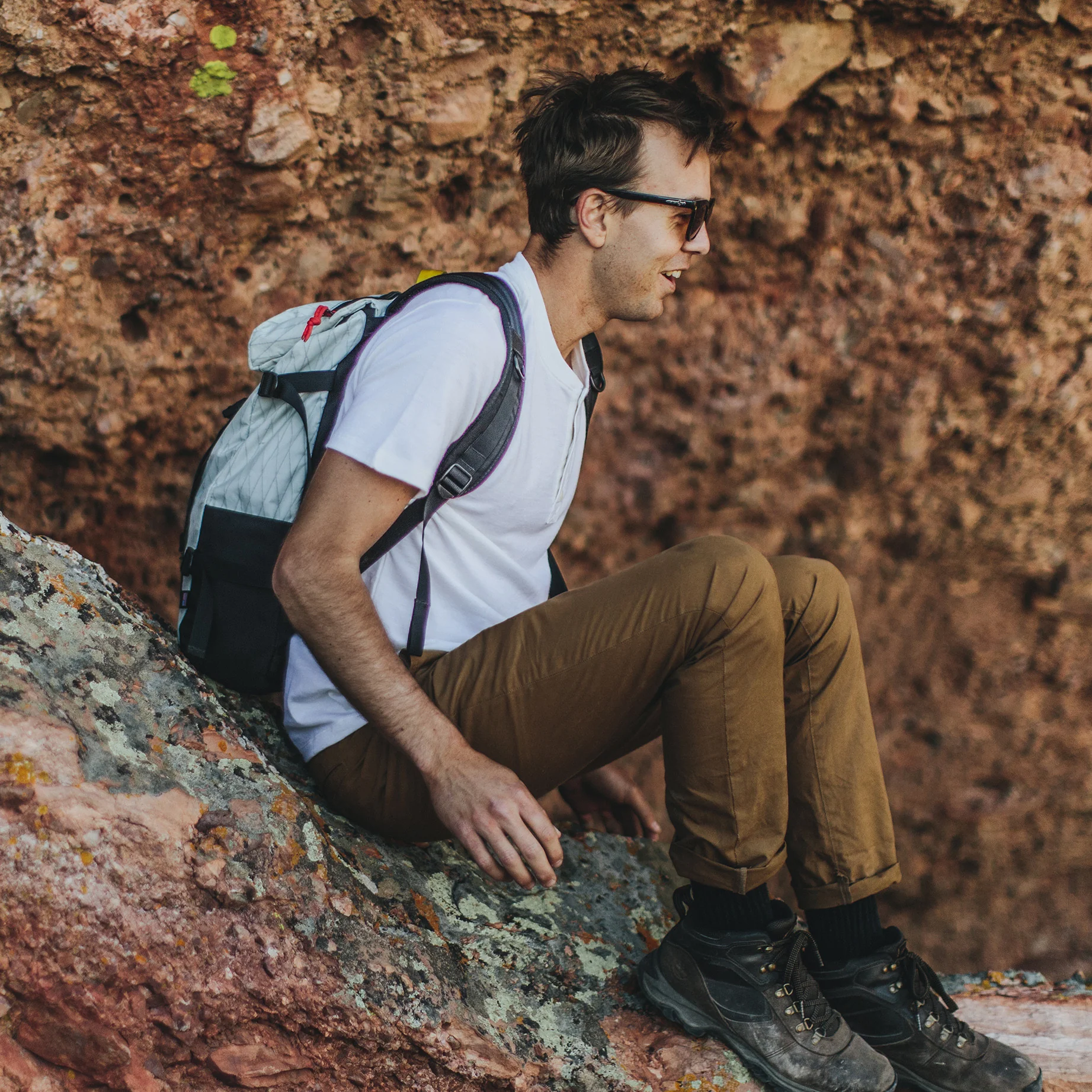 The Travel Chino in British Khaki - Image 4