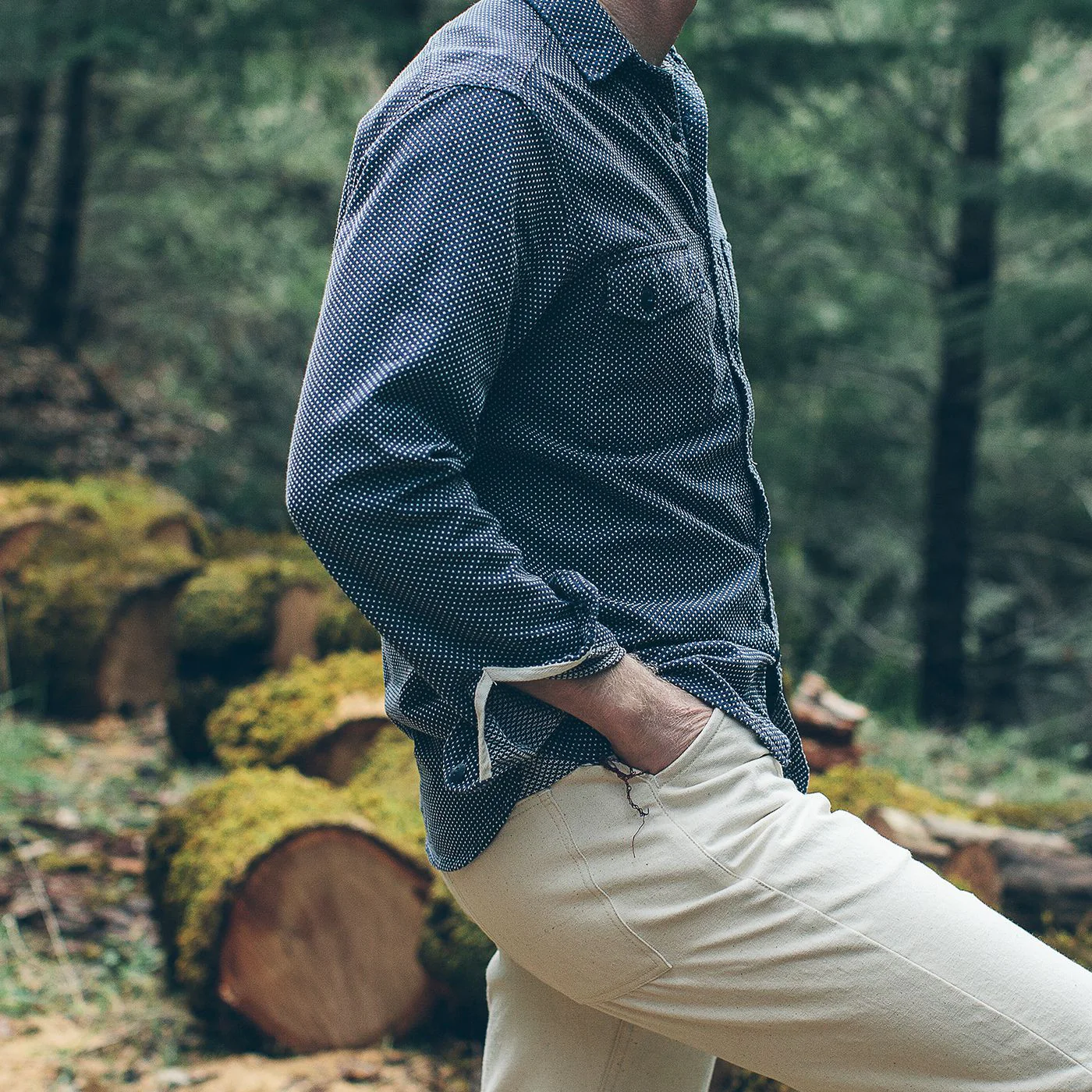 The Utility Shirt in Indigo Cross Jacquard - Image 4