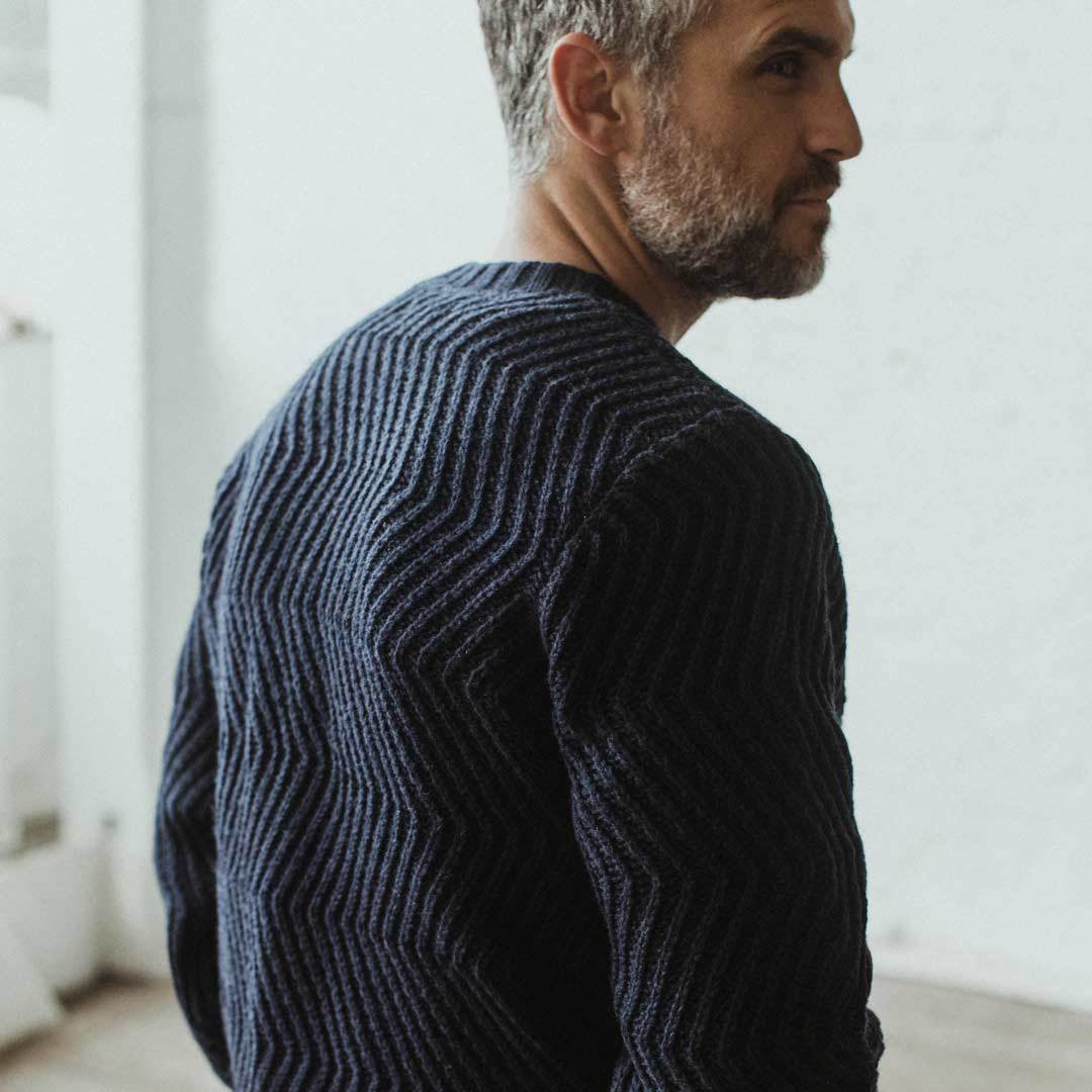 The Wave Sweater in Navy - Image 4