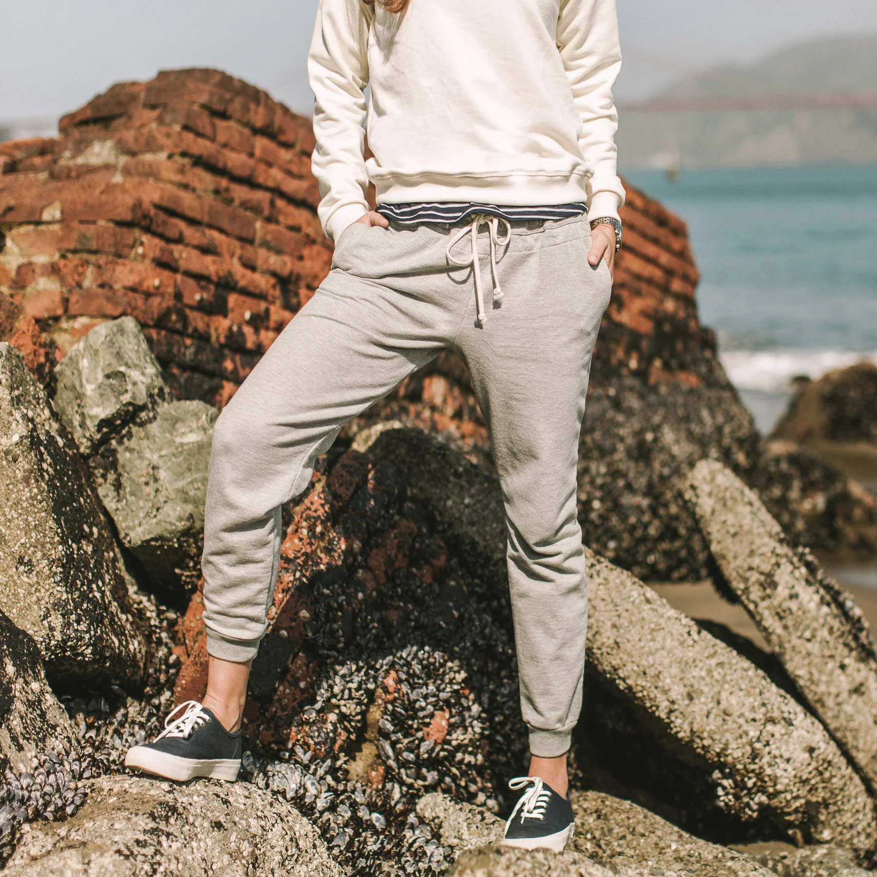The Weekend Pant in Heather Grey - Image 5