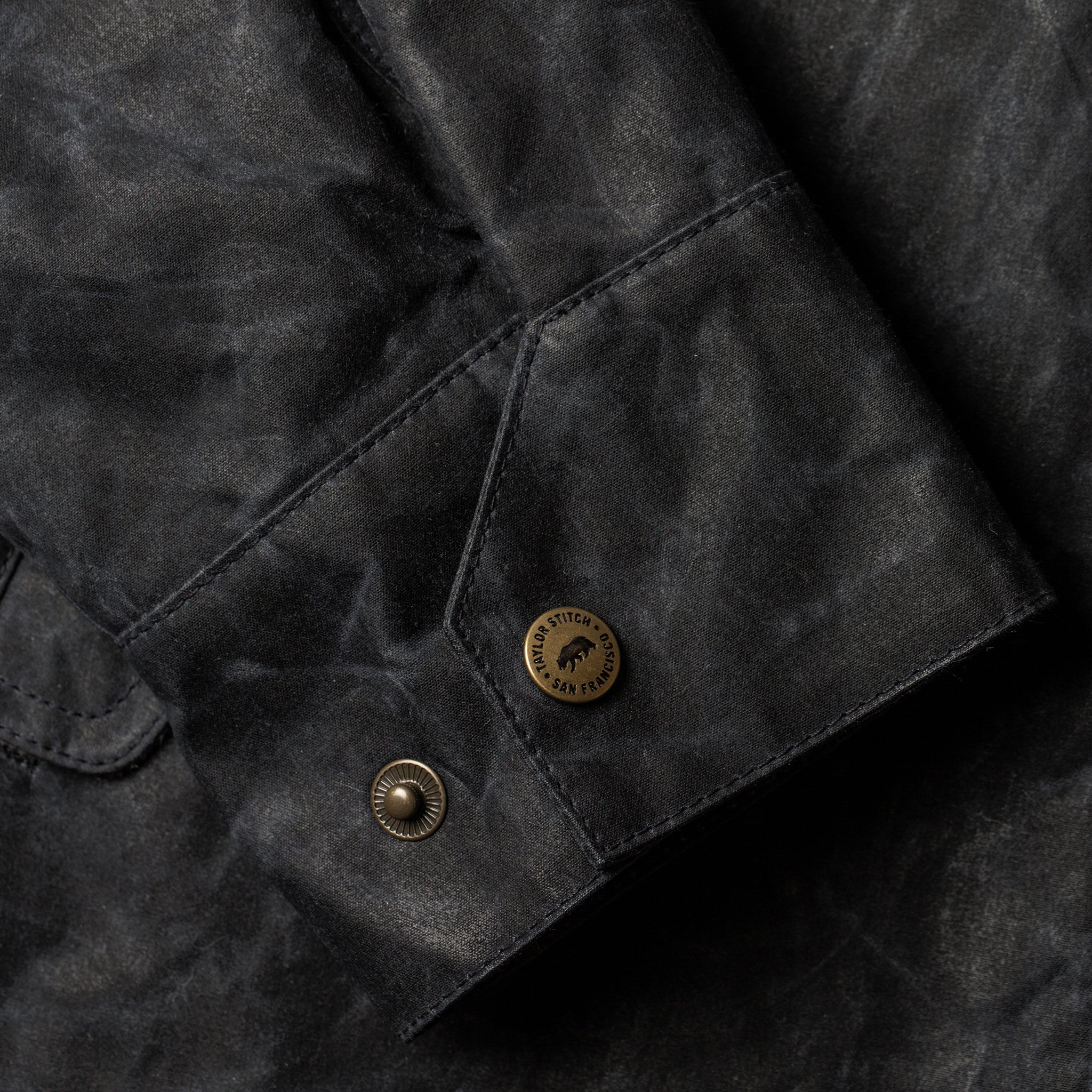 The Winslow Parka in Navy - Image 9