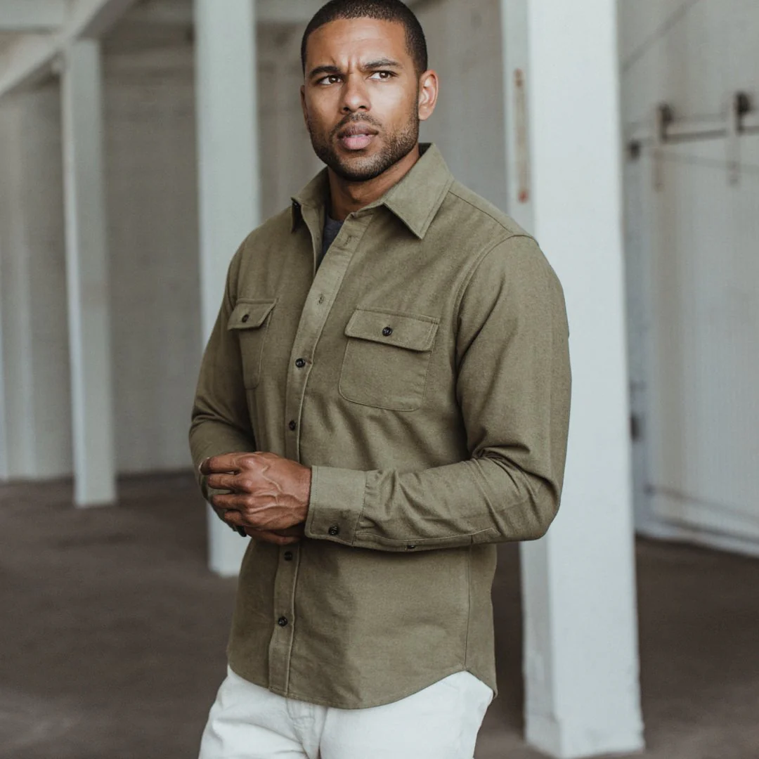 The Yosemite Shirt in Dusty Army - Image 2