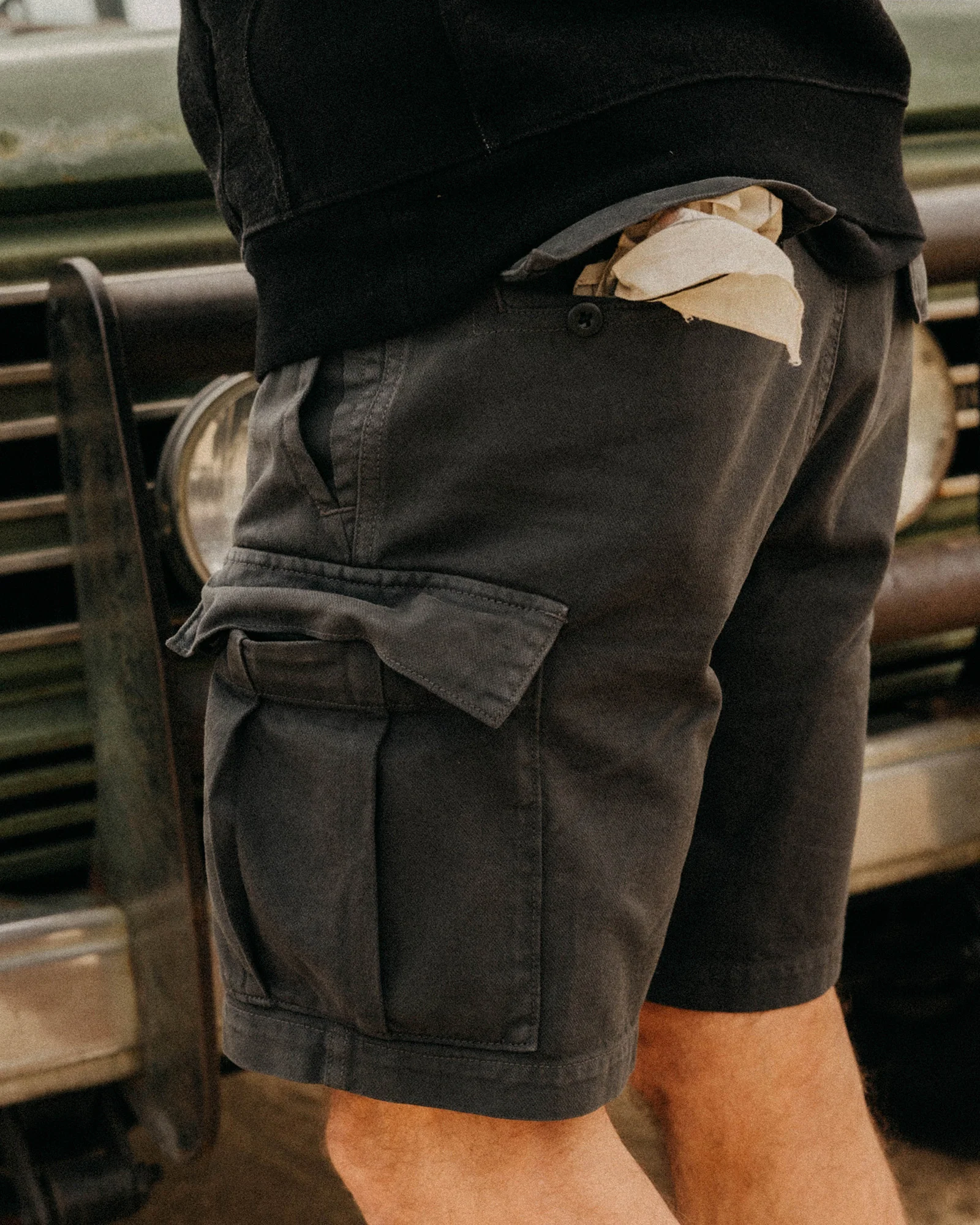 The Tommie Short in Faded Black Broken Twill - Image 3