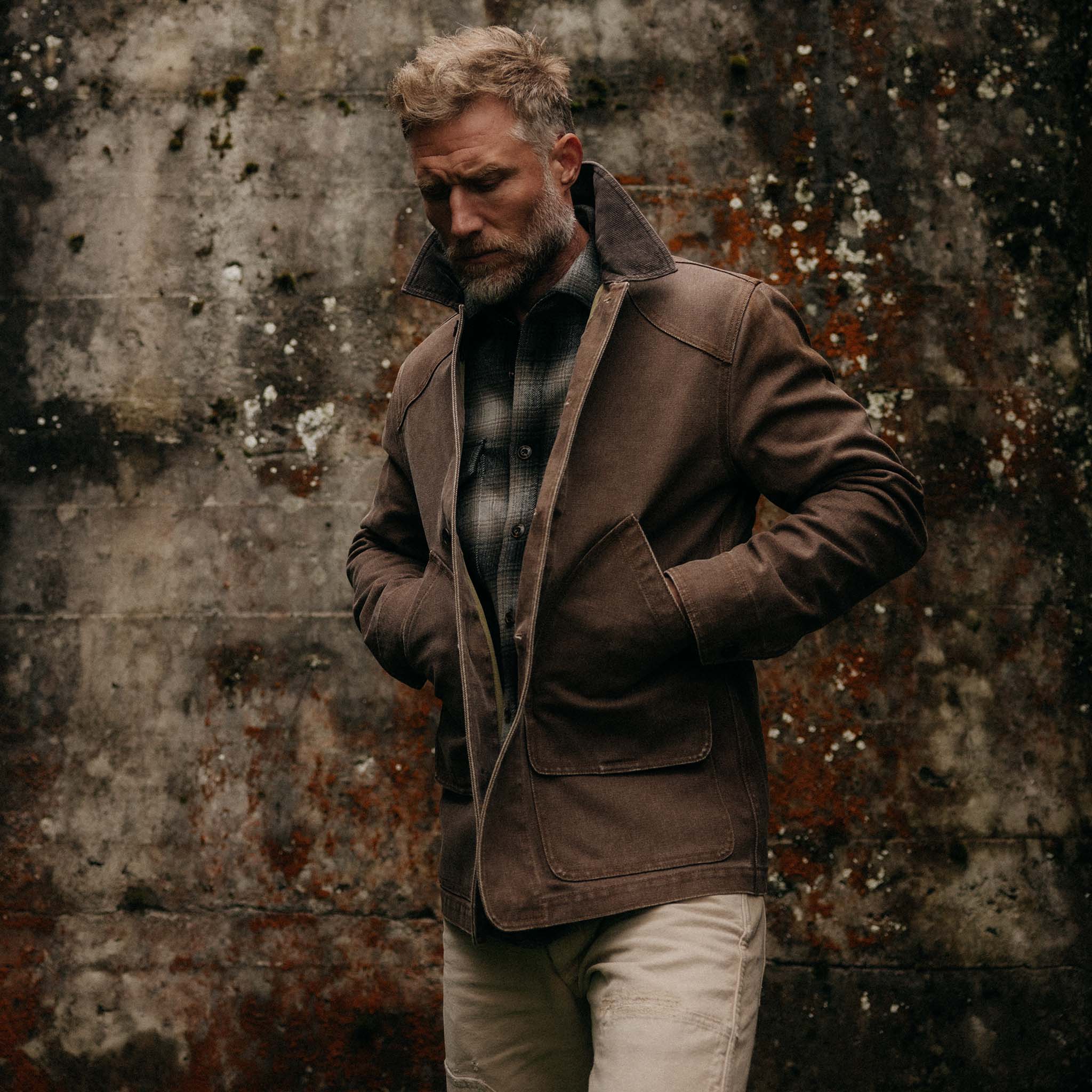 The Upland Jacket in Aged Penny Chipped Canvas - Image 2